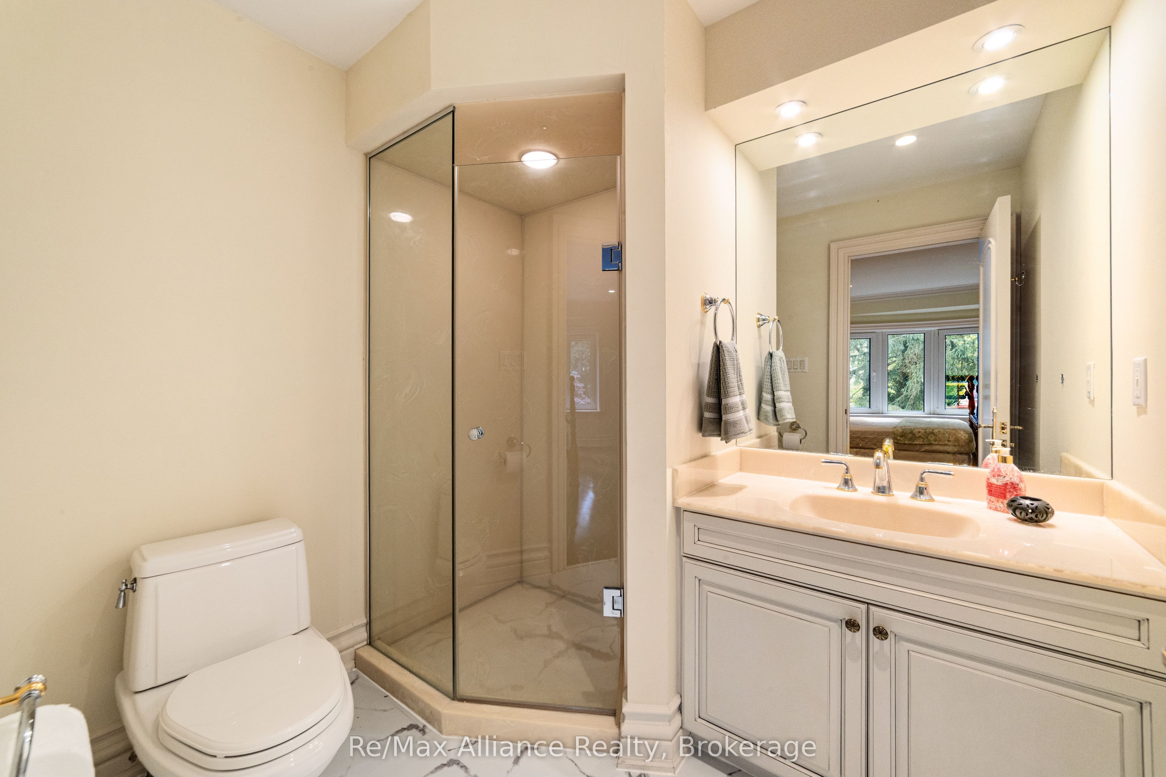 1024 Linbrook Road Property Photo 33