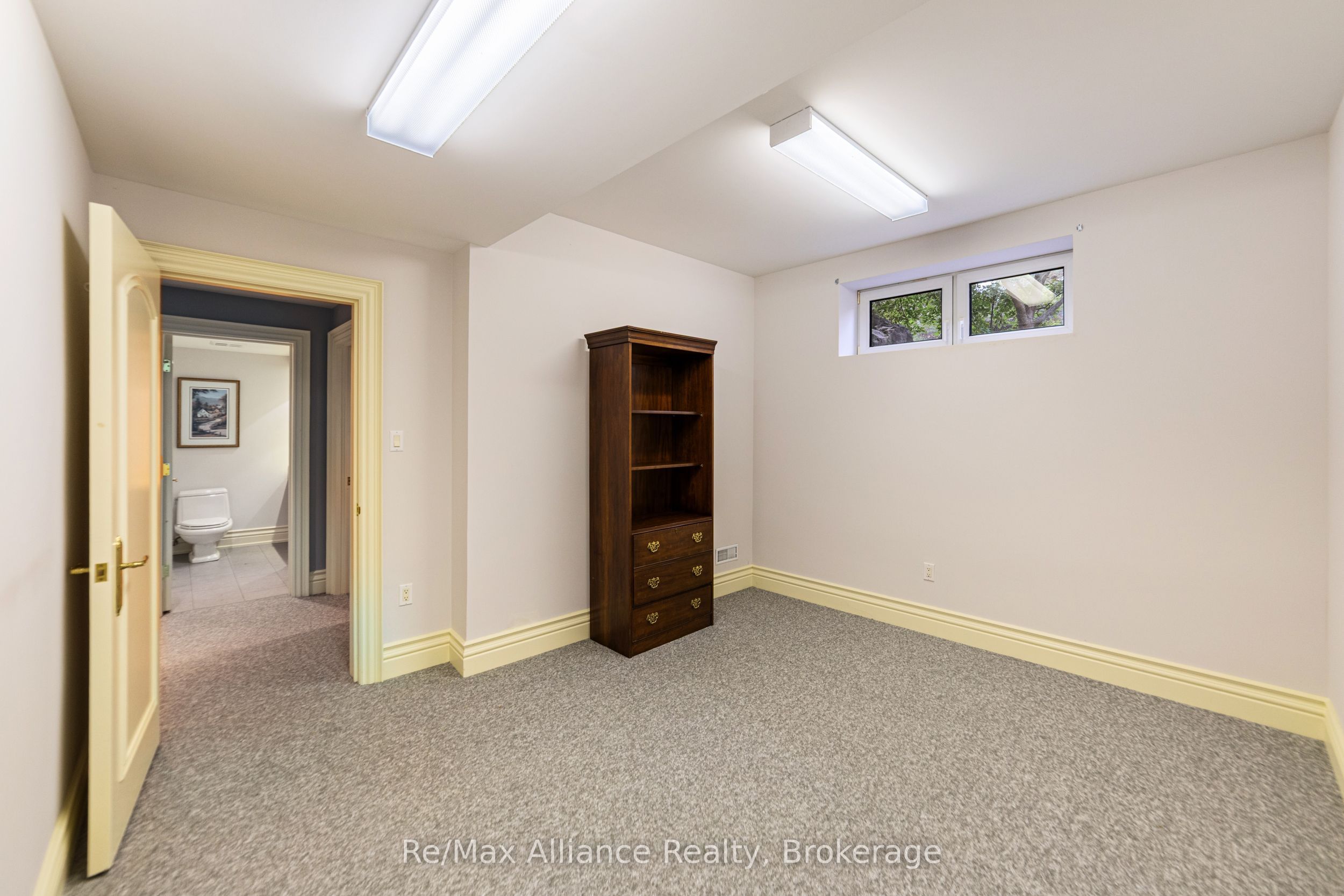 1024 Linbrook Road Property Photo 40