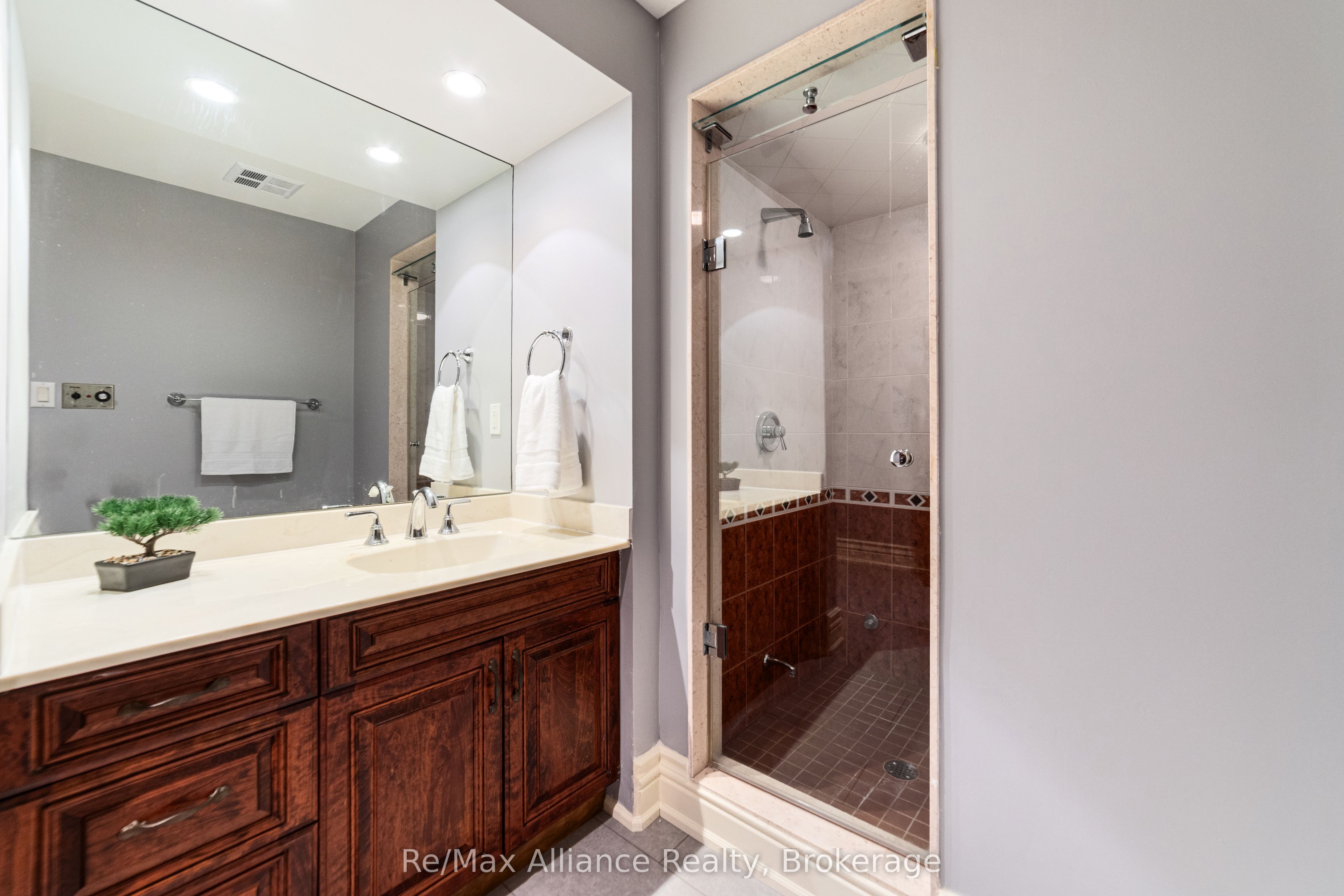 1024 Linbrook Road Property Photo 41