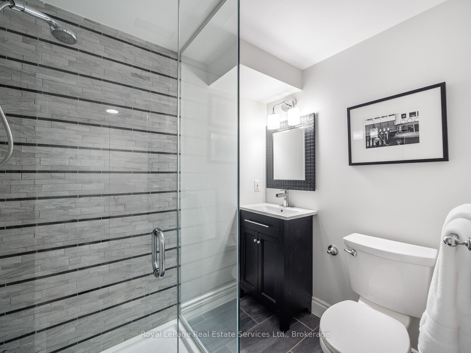 2160 Aintree Terrace Property Photo 35