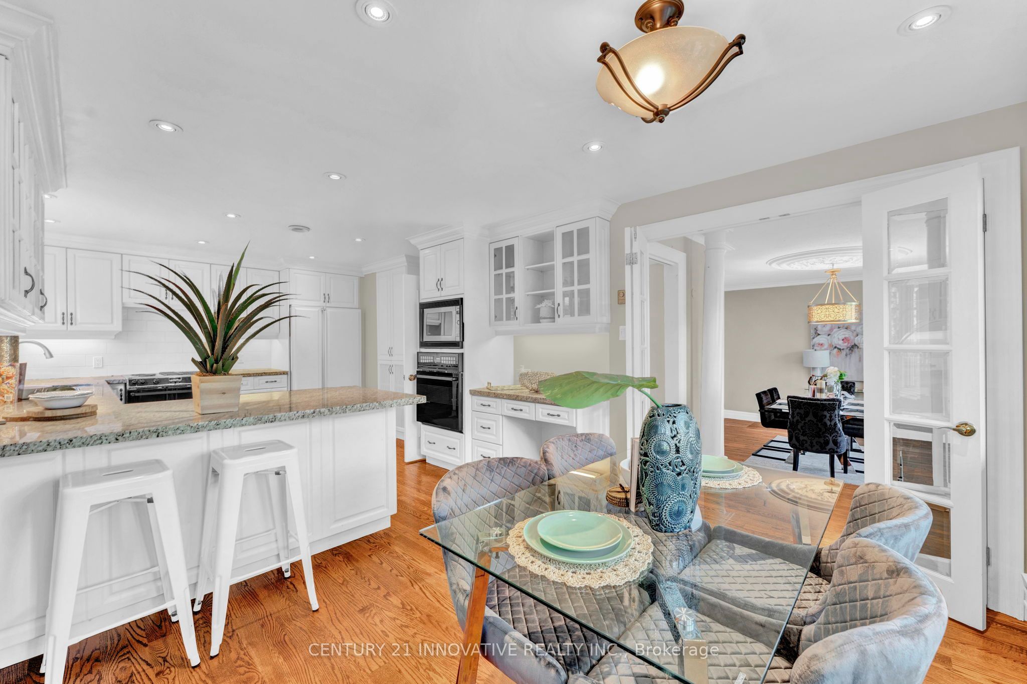 W13550022 Property Photo 11