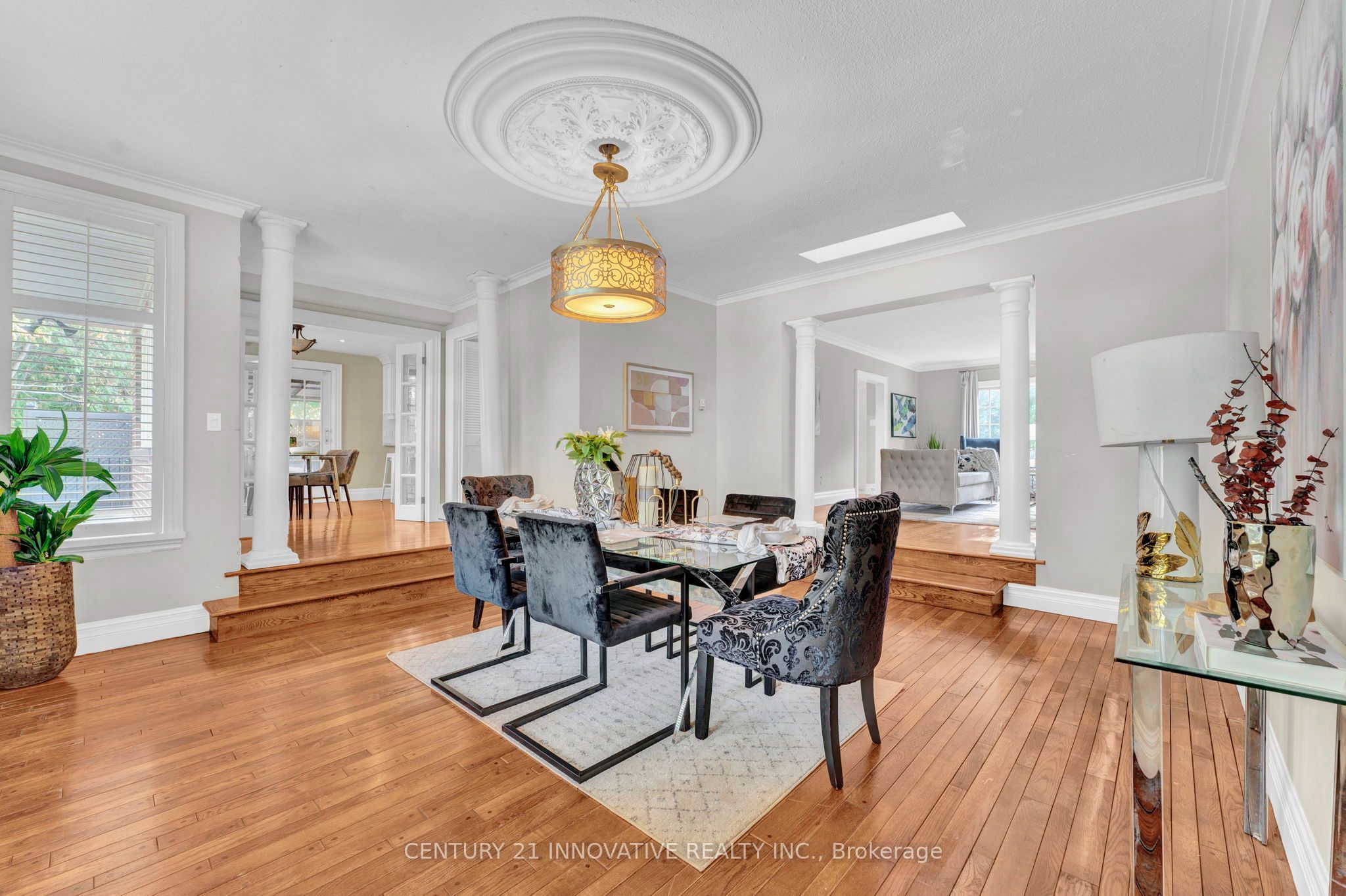 W13550022 Property Photo 14