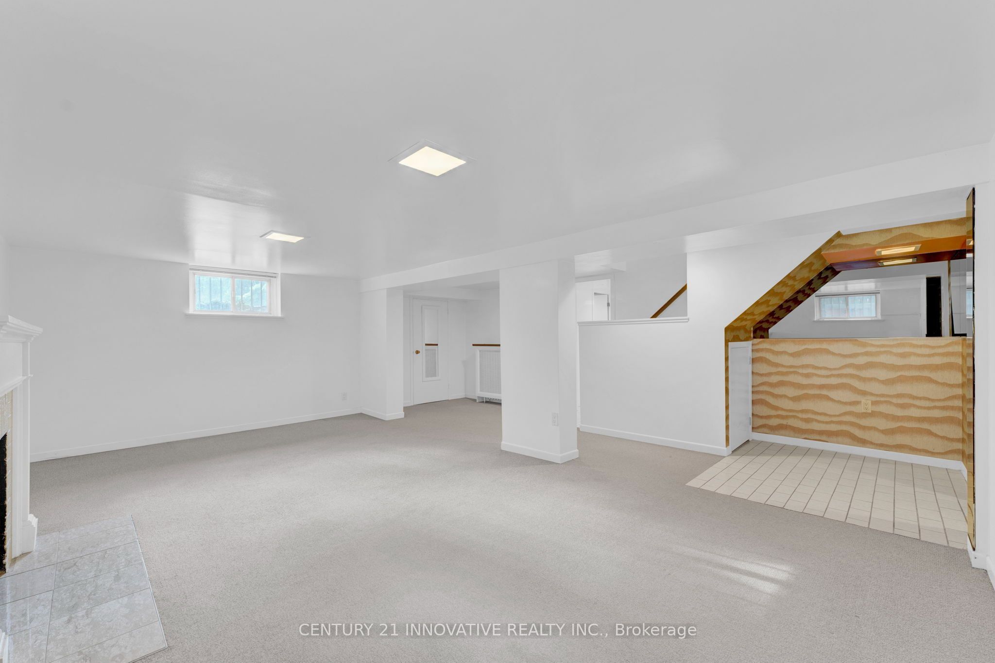 W13550022 Property Photo 35