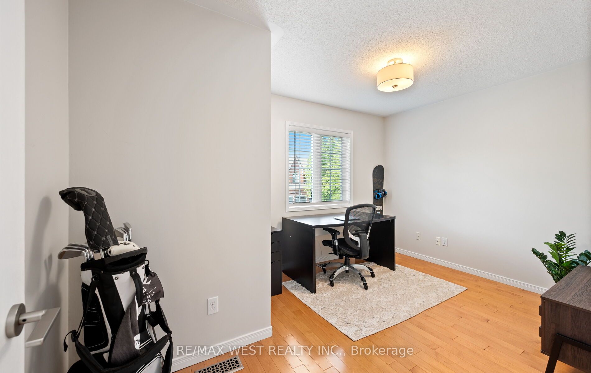 11 Beehive Drive Property Photo 30