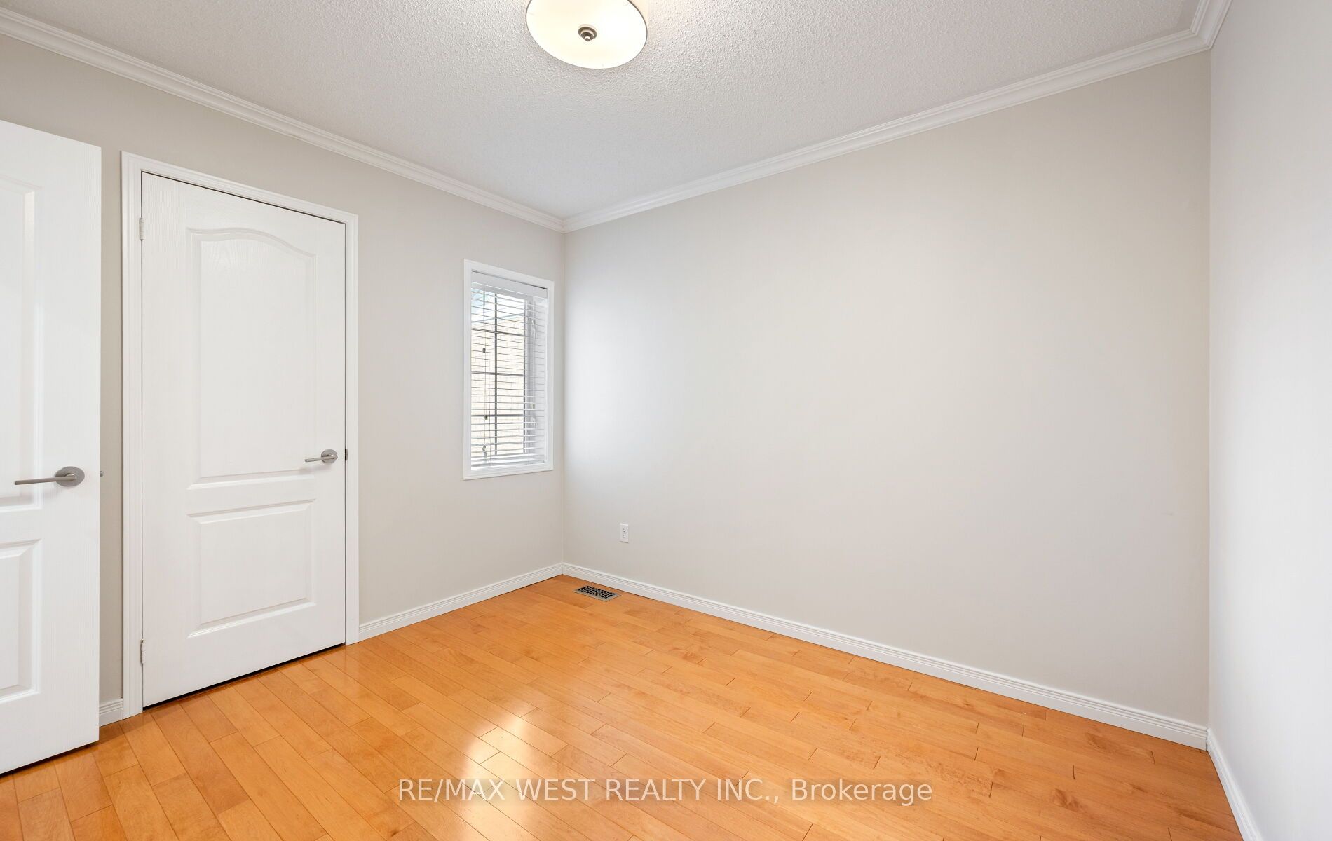 11 Beehive Drive Property Photo 32