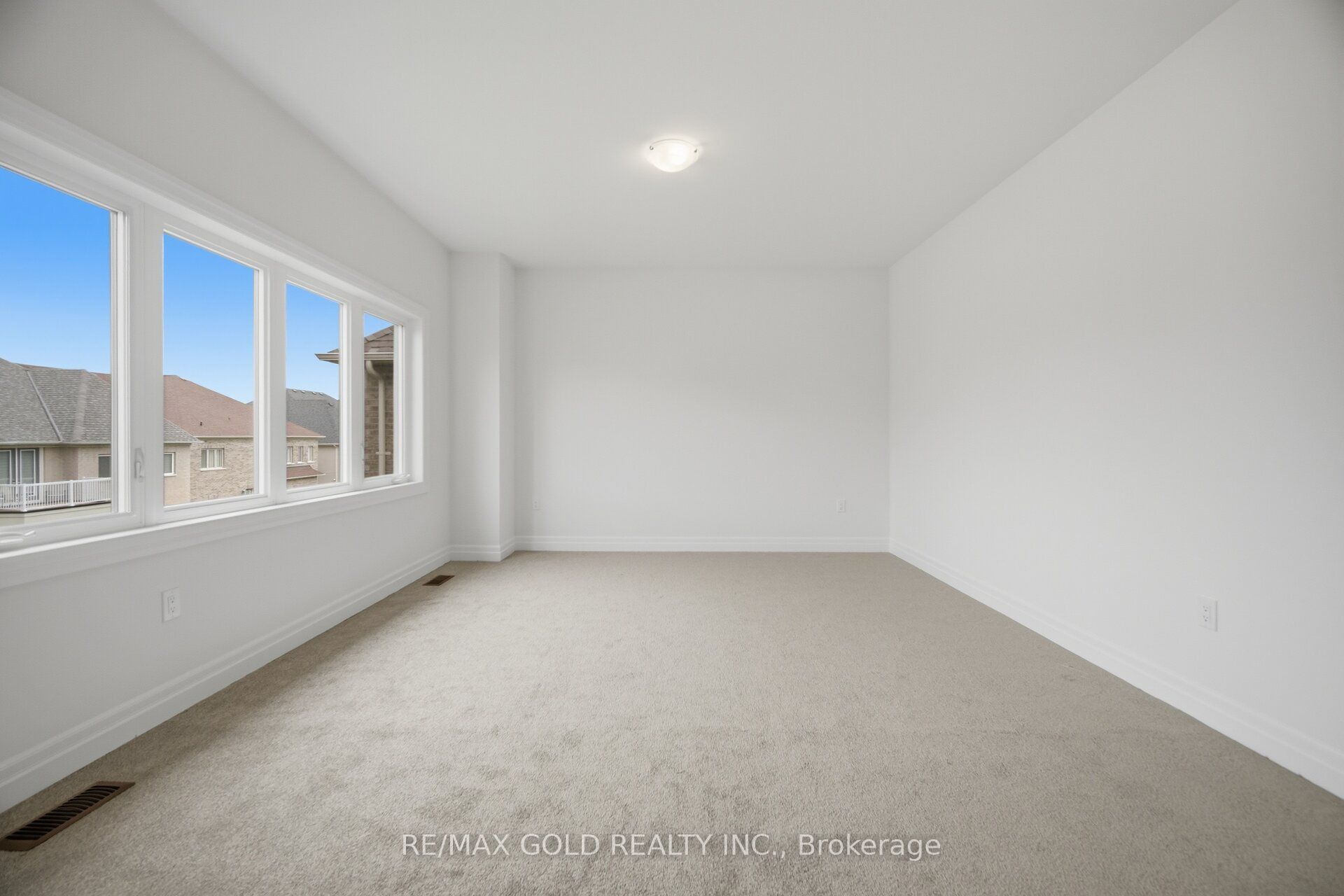 17 Mosswood Trail Property Photo 34