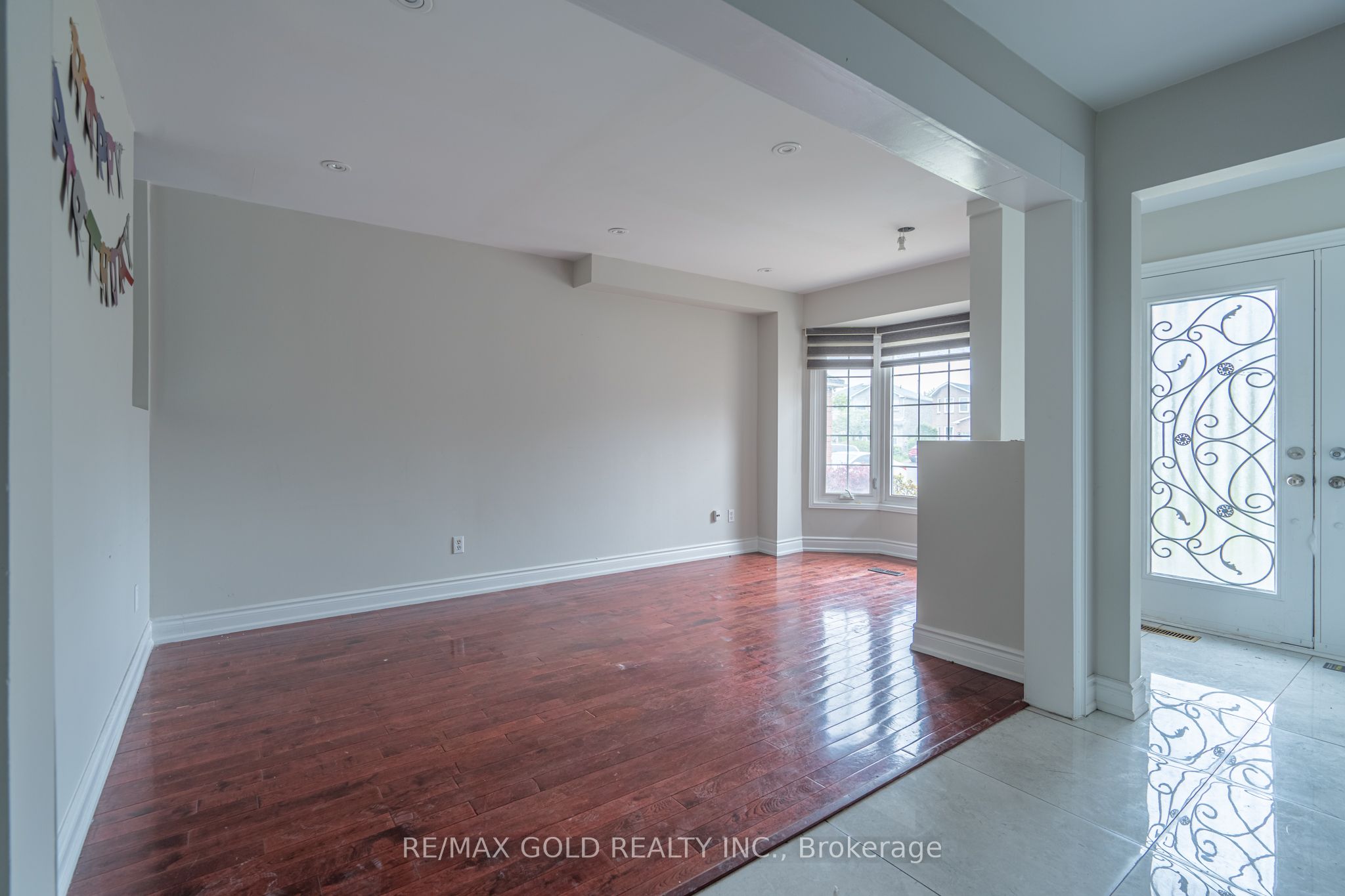 71 Ravenswood Drive Property Photo 6