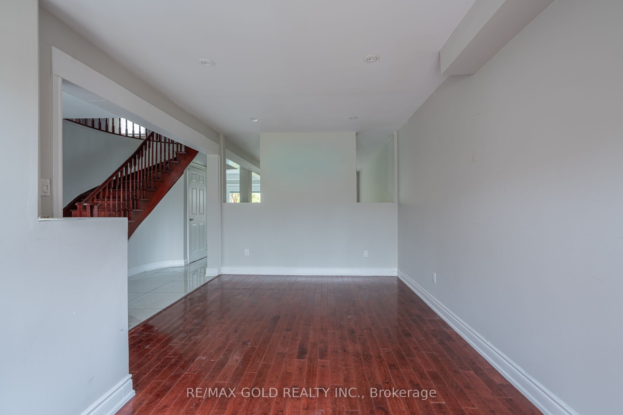 71 Ravenswood Drive Property Photo 8