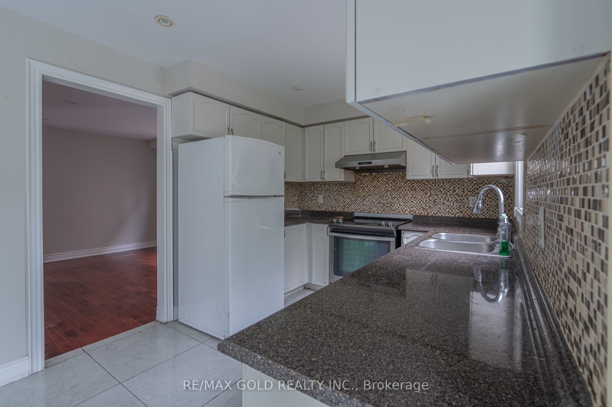 71 Ravenswood Drive Property Photo 17