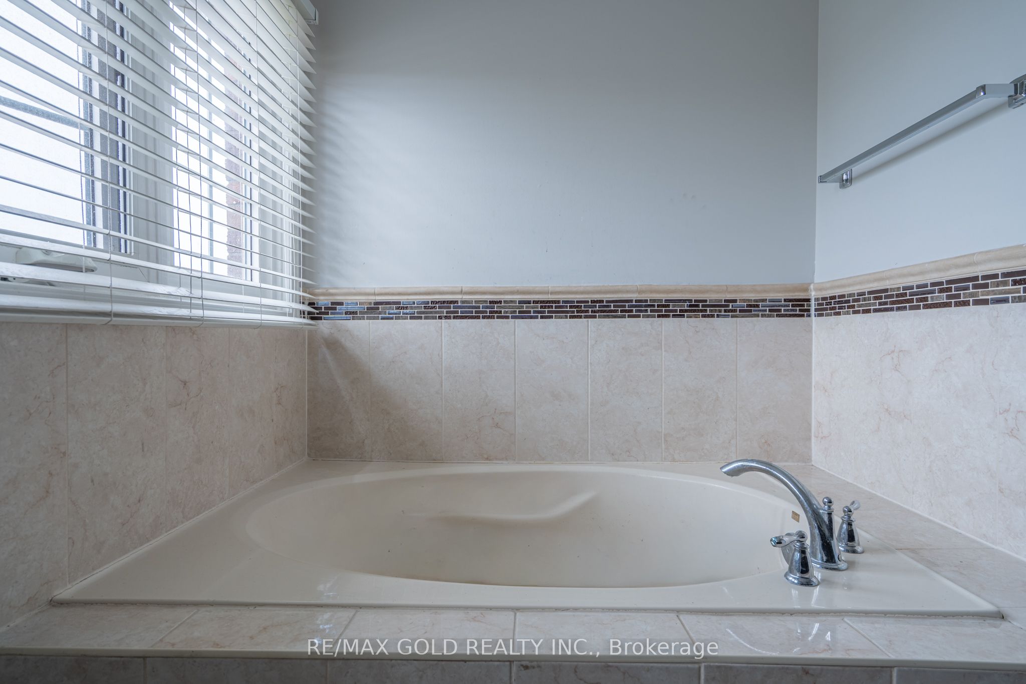 71 Ravenswood Drive Property Photo 25