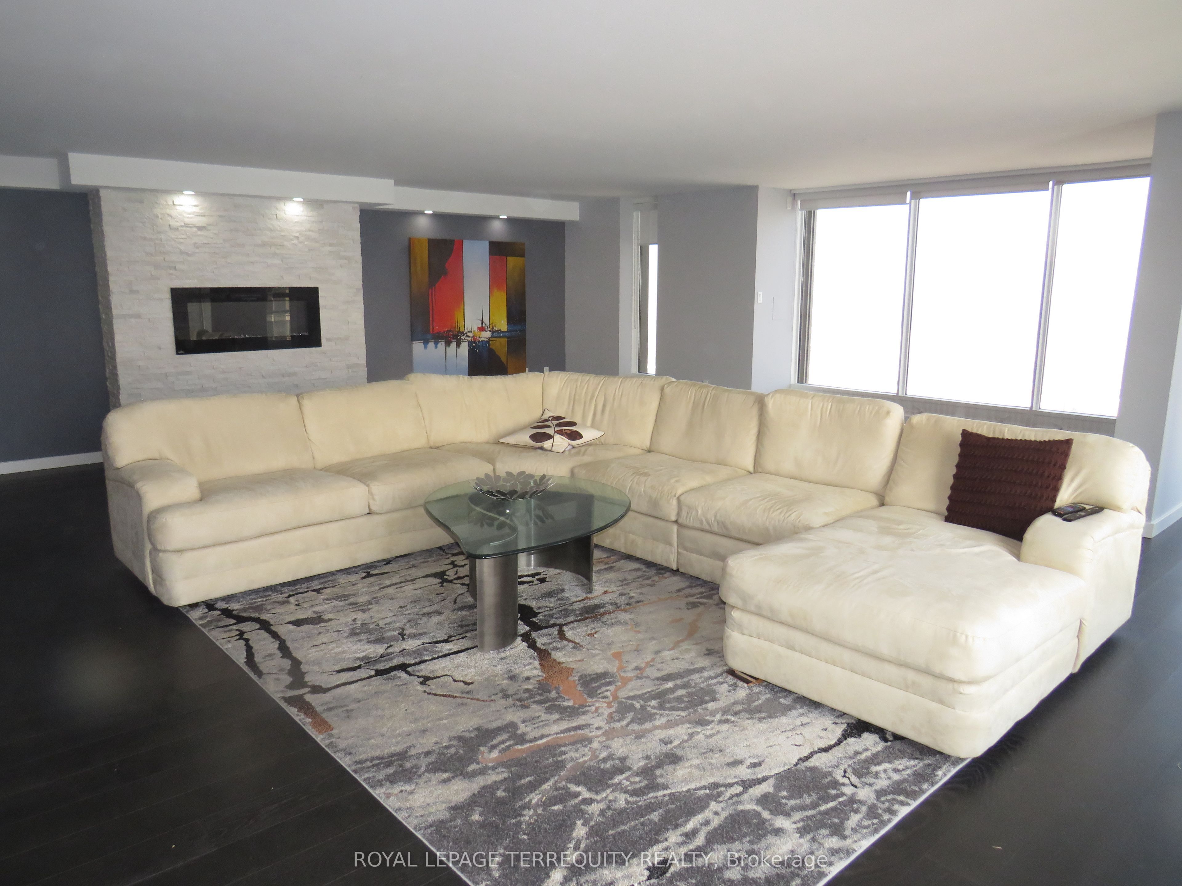 2045 Lake Shore Boulevard W 3305 Property Photo 9