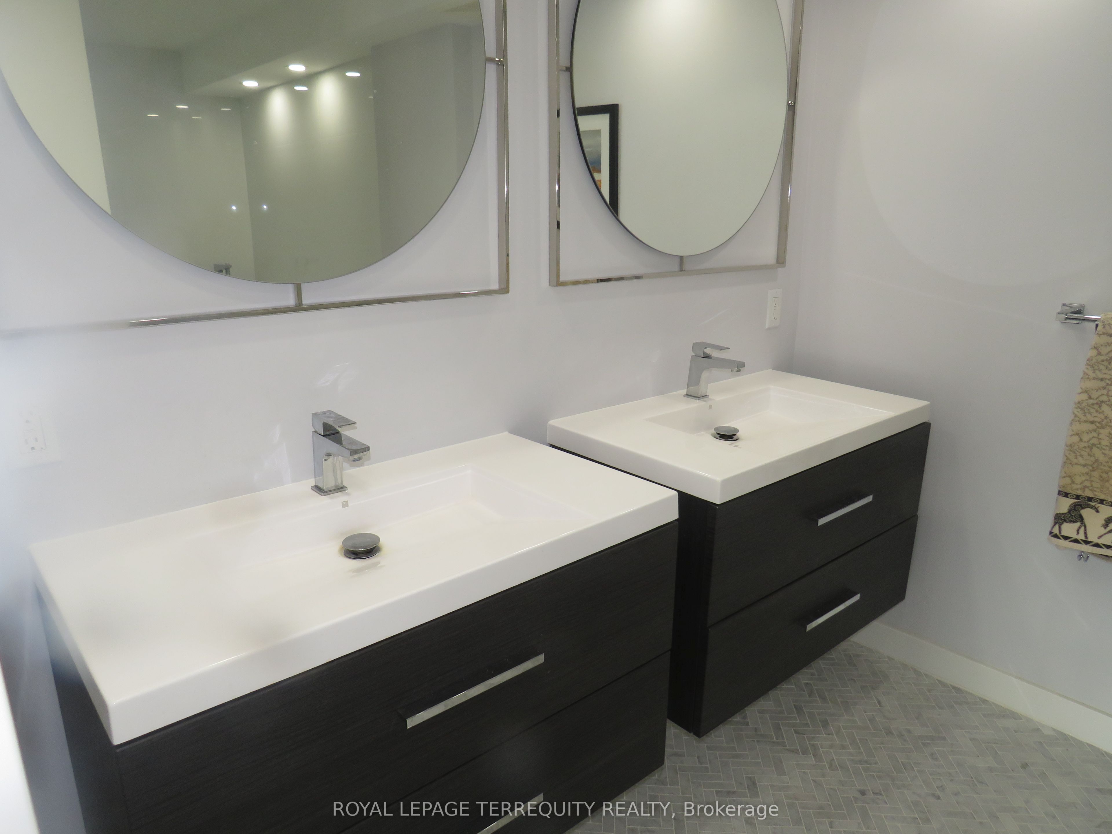 2045 Lake Shore Boulevard W 3305 Property Photo 14