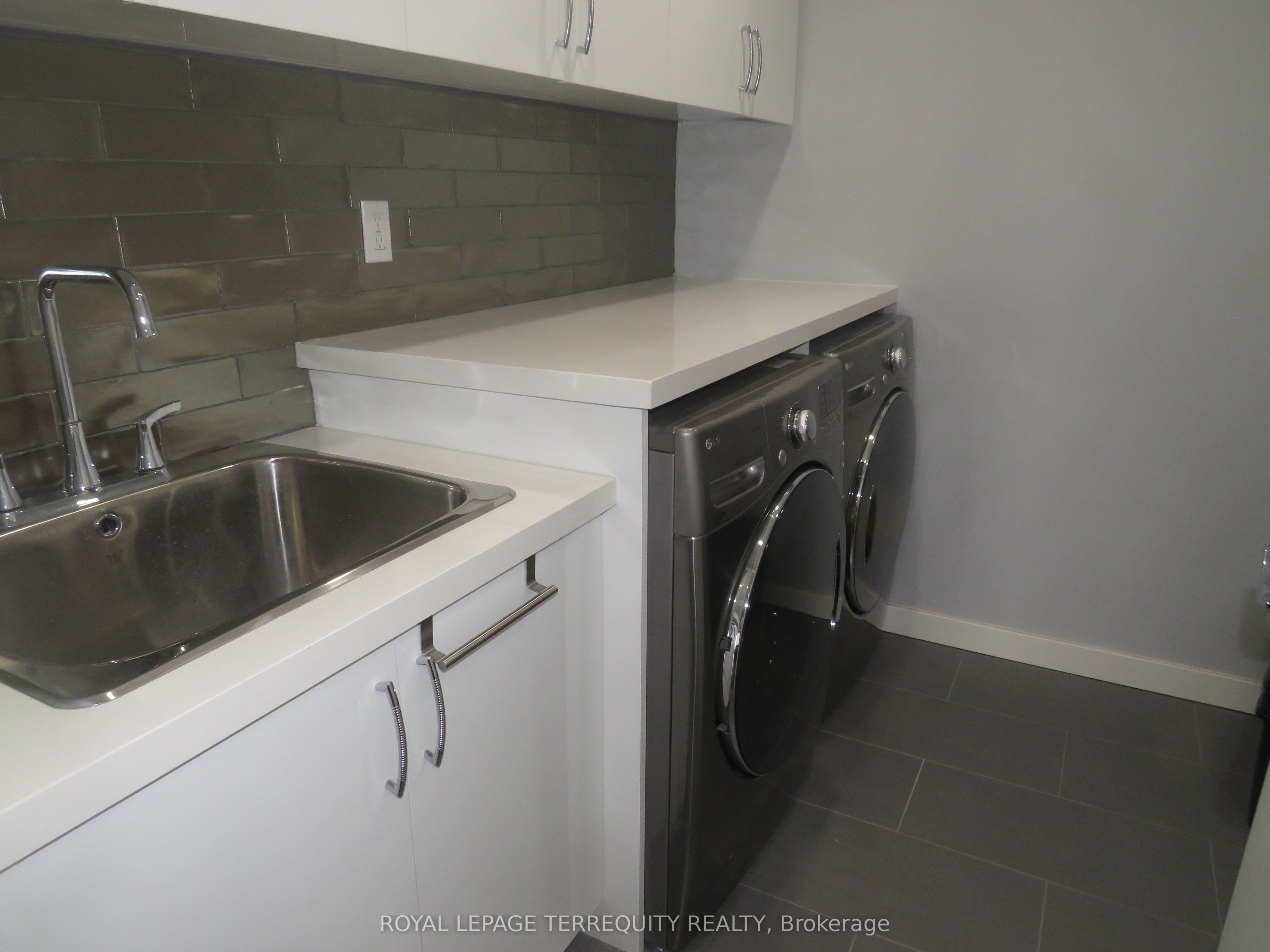 2045 Lake Shore Boulevard W 3305 Property Photo 15