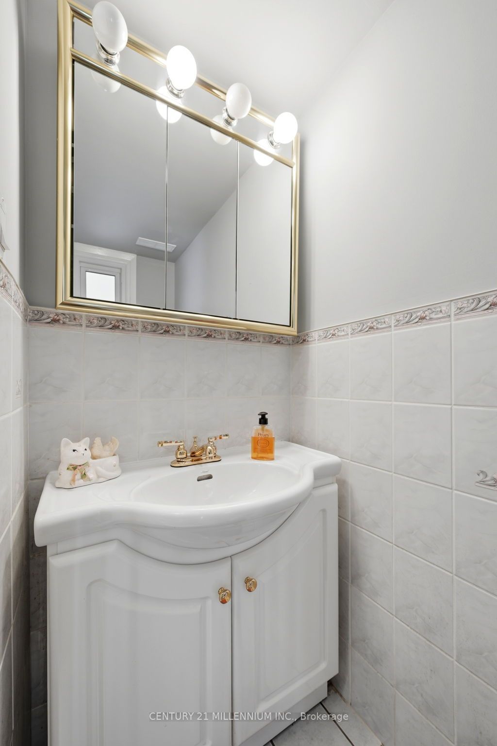 683 Balmoral Drive Property Photo 20