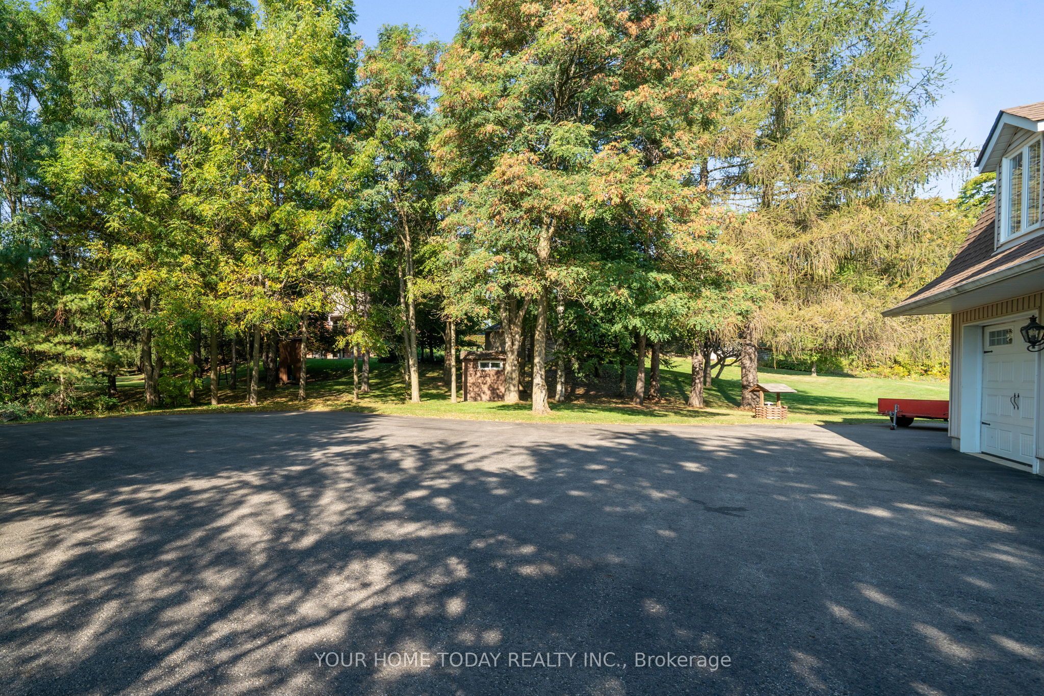 12609 Fifth Line Property Photo 4