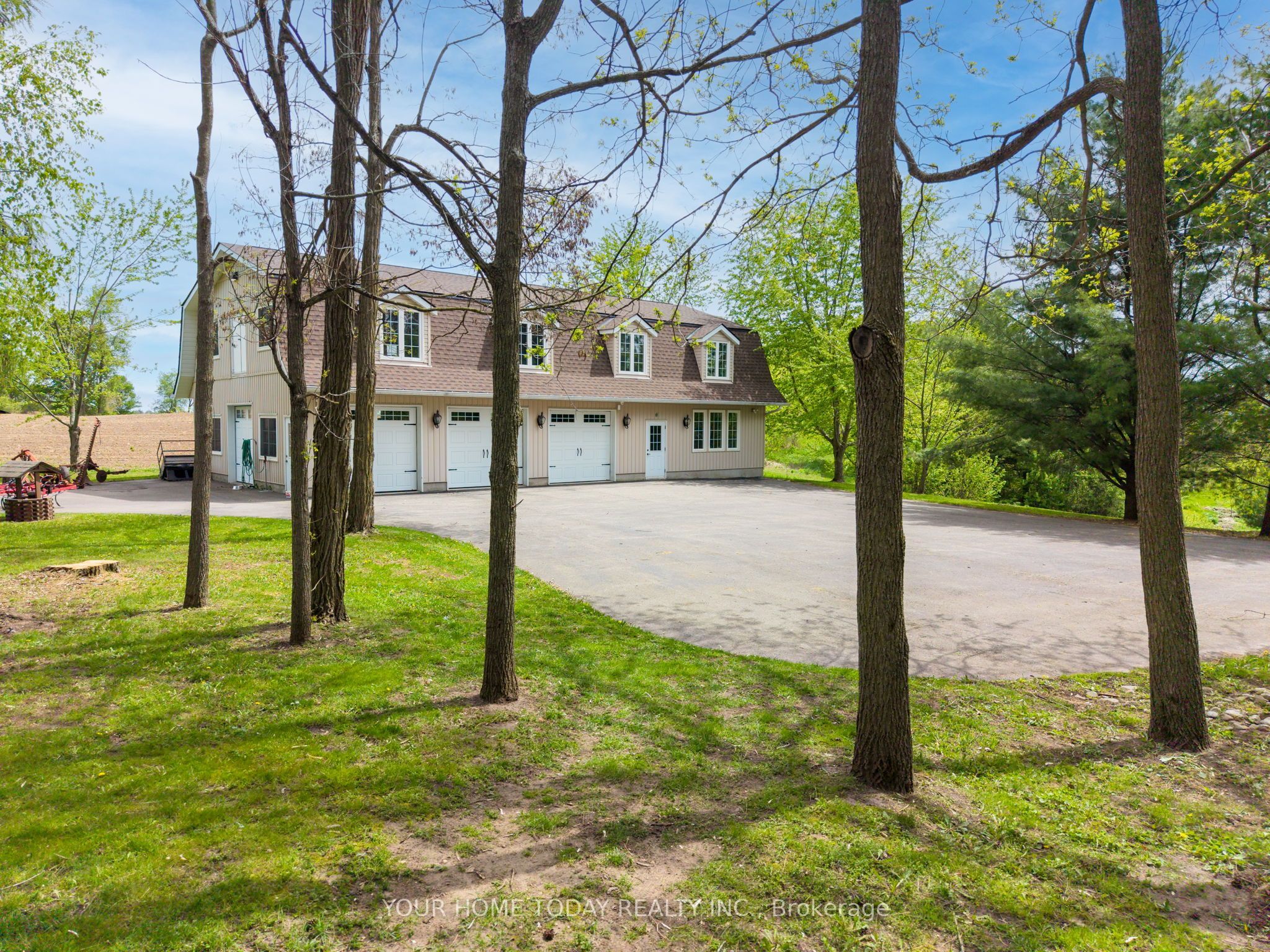 12609 Fifth Line Property Photo 5