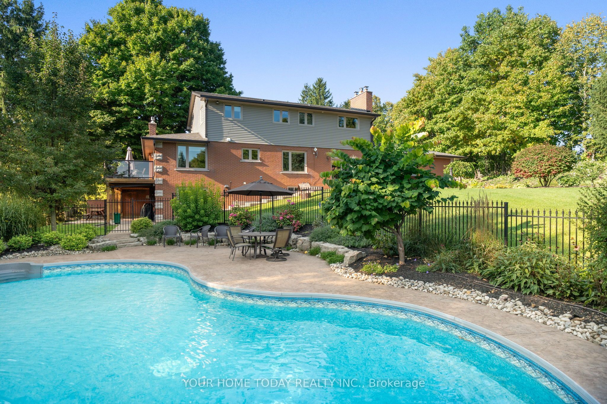 12609 Fifth Line Property Photo 35