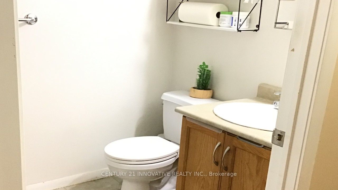 2464 Weston Road 201 Property Photo 17