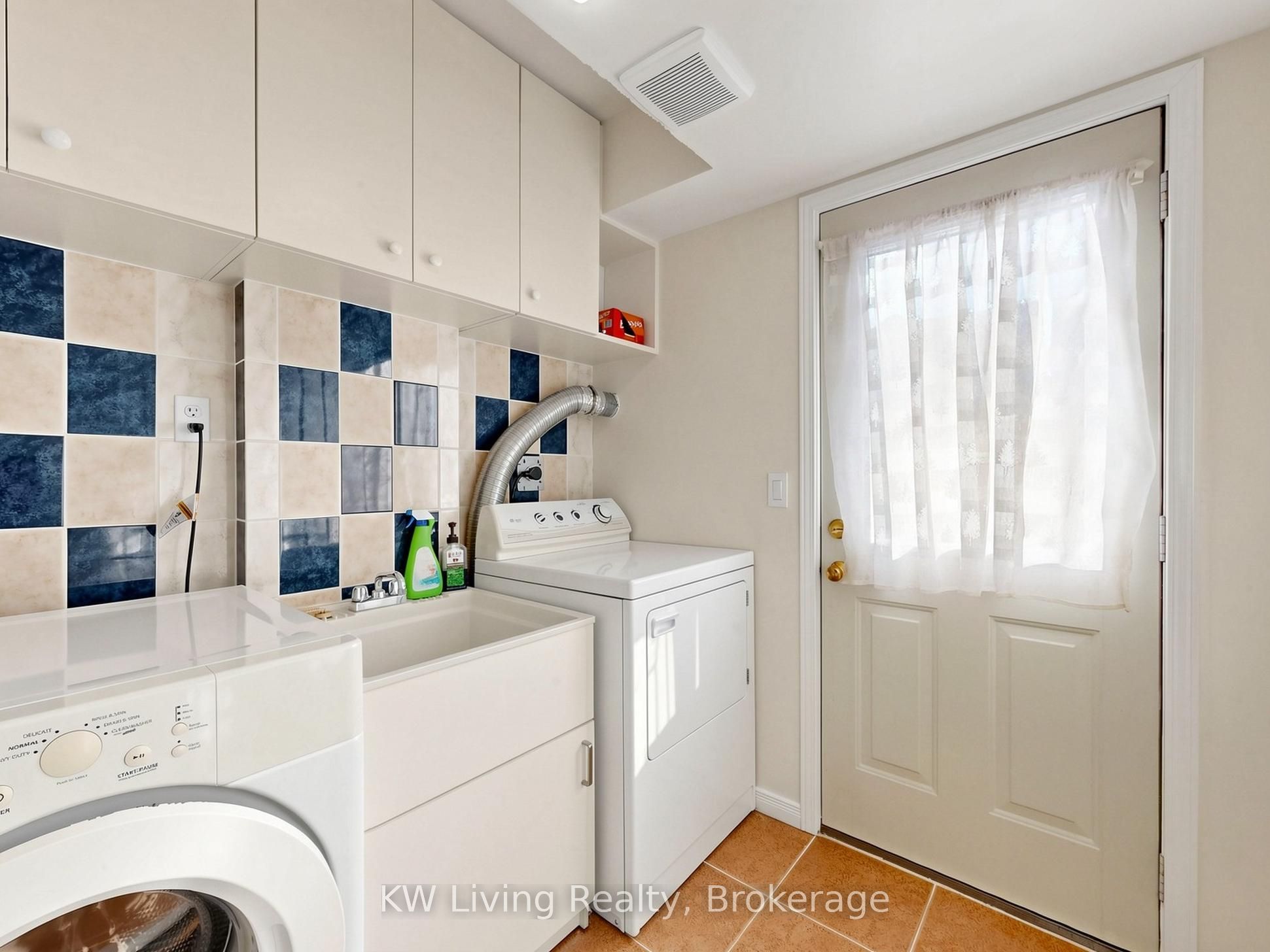 3385 Southwick Street Property Photo 48
