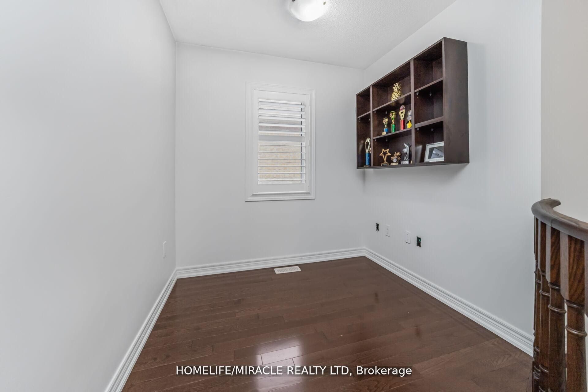 10 Kenora Street Property Photo 21