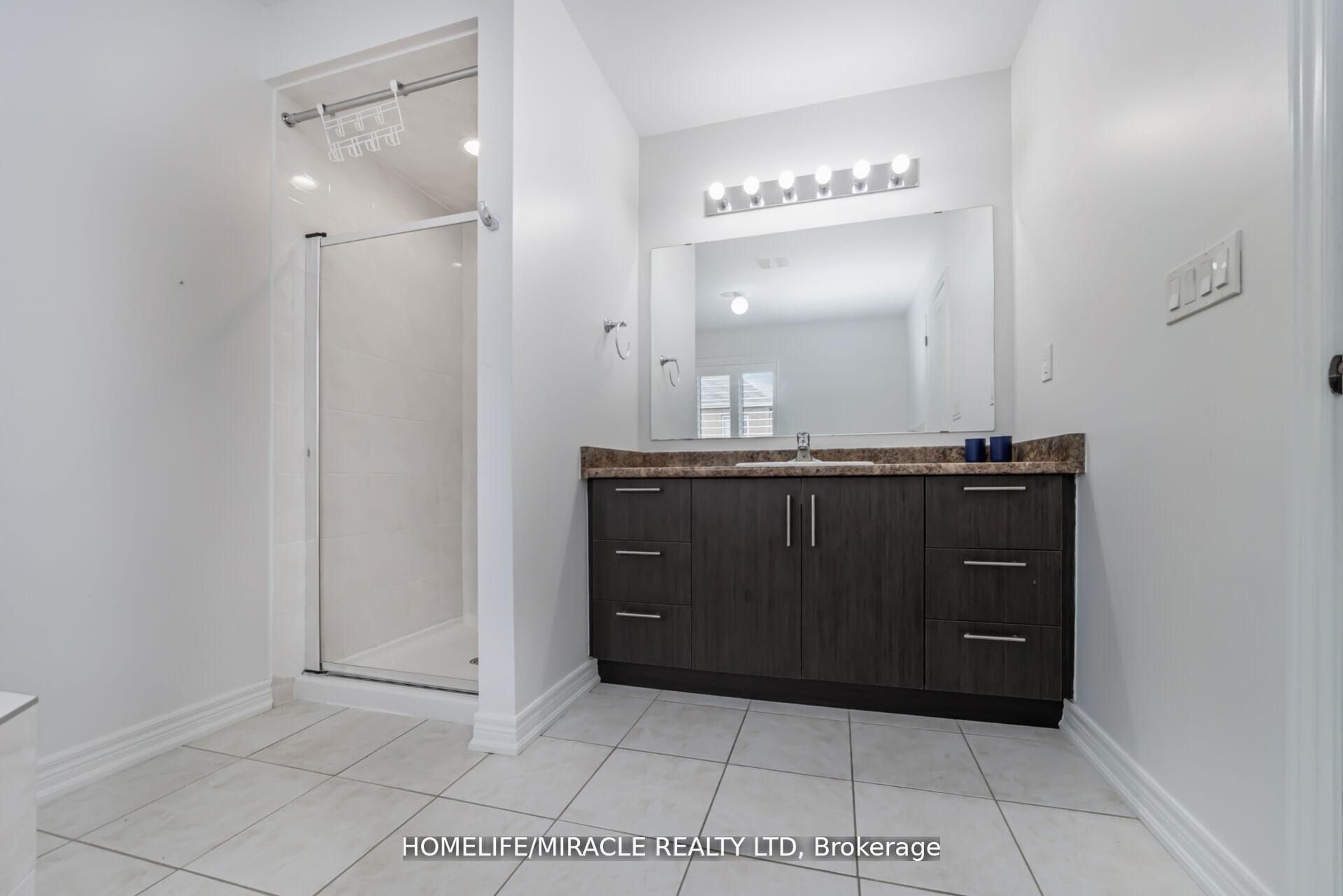 10 Kenora Street Property Photo 26