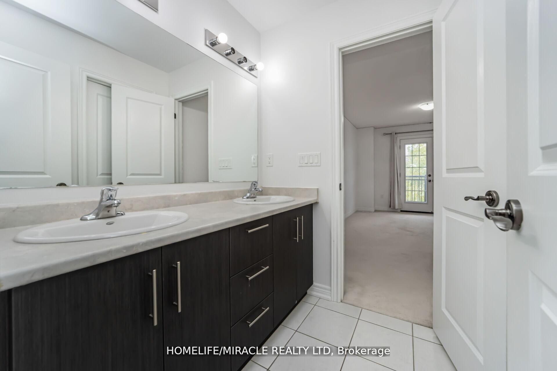10 Kenora Street Property Photo 32