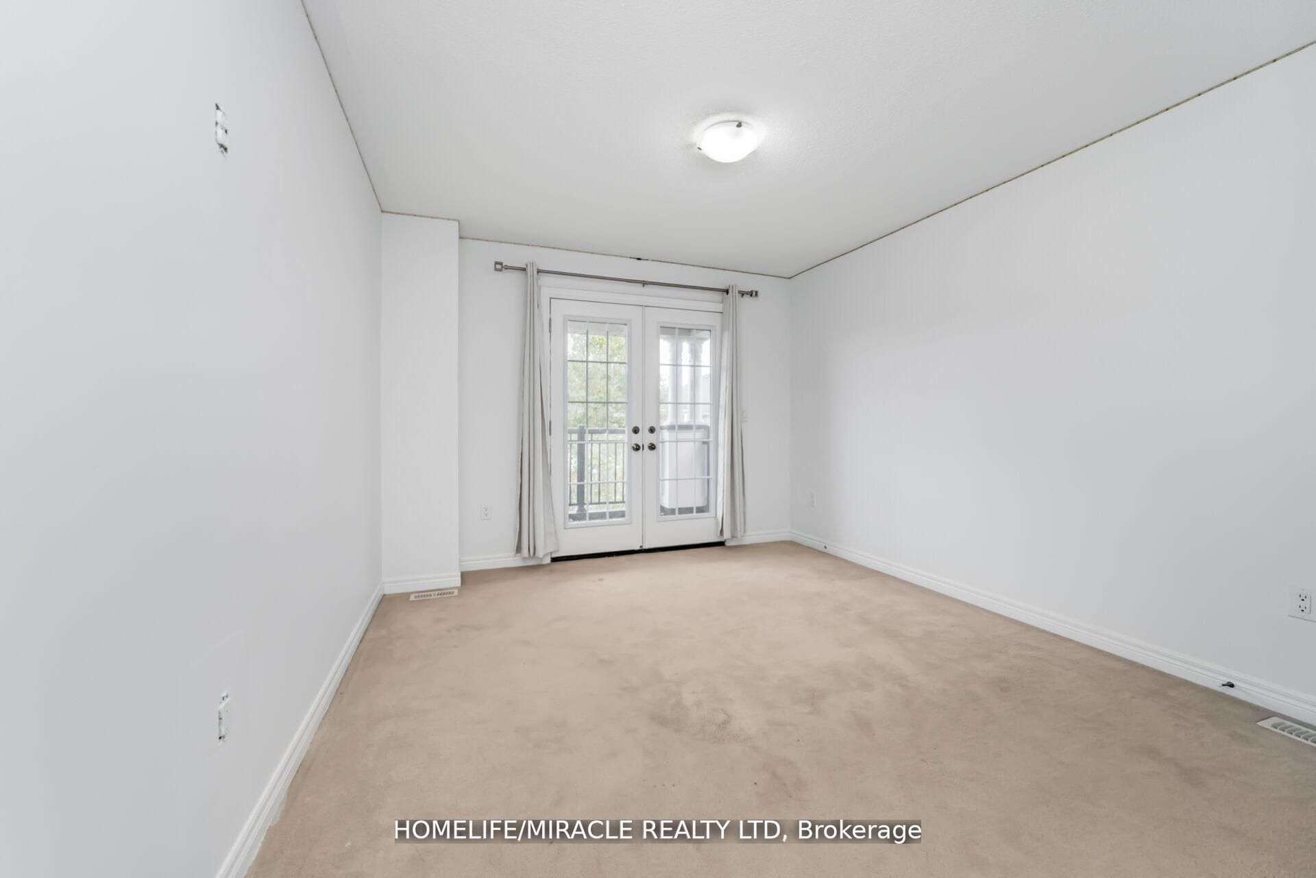 10 Kenora Street Property Photo 34