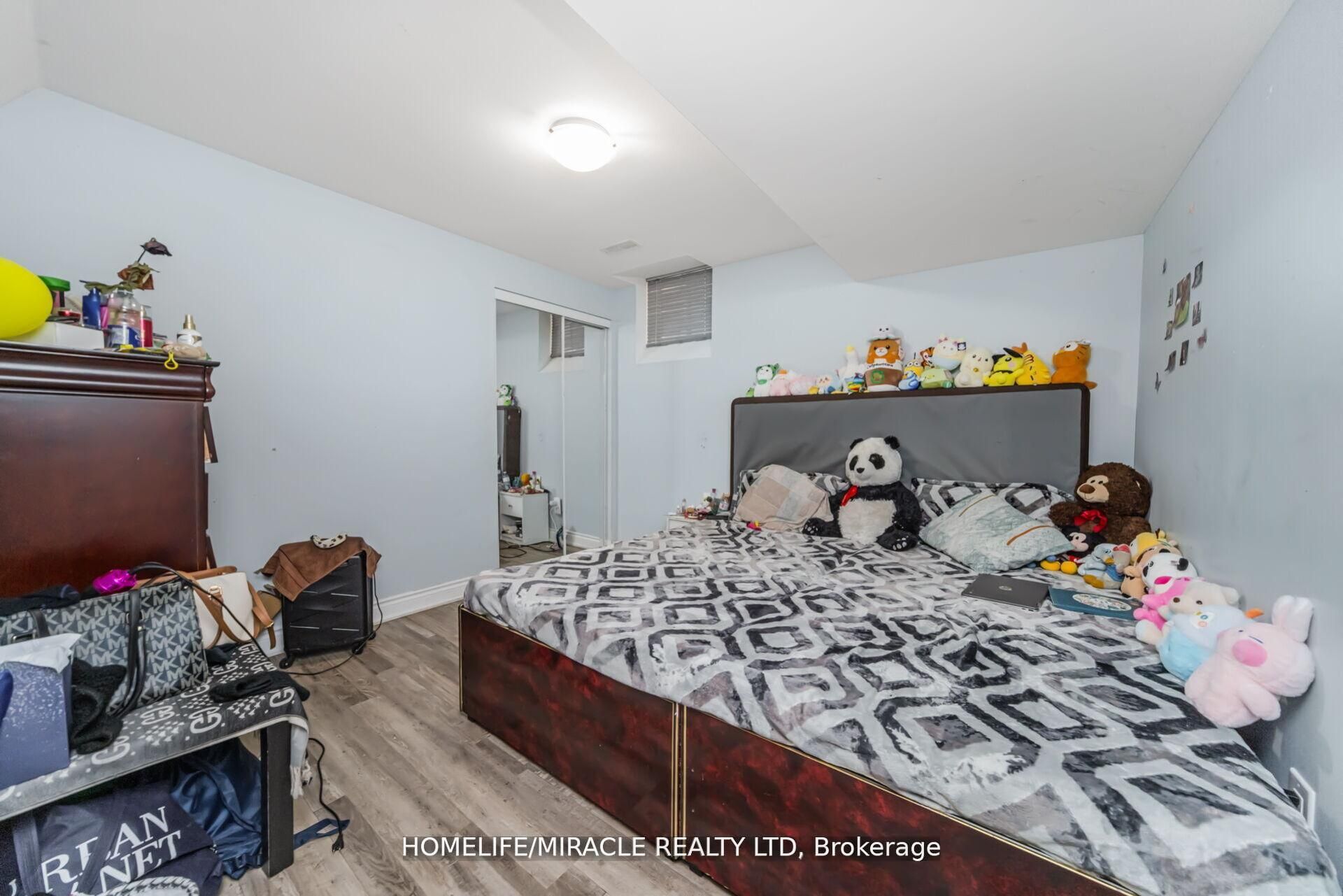 10 Kenora Street Property Photo 41