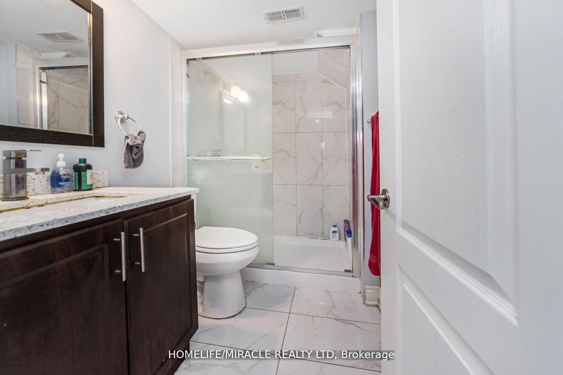 10 Kenora Street Property Photo 42