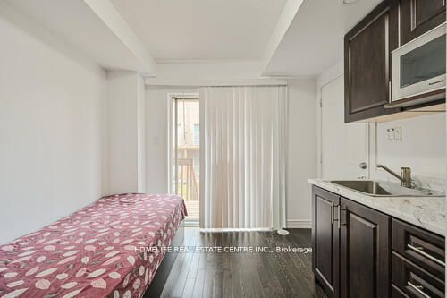 17 Cedarland Road Property Photo 9