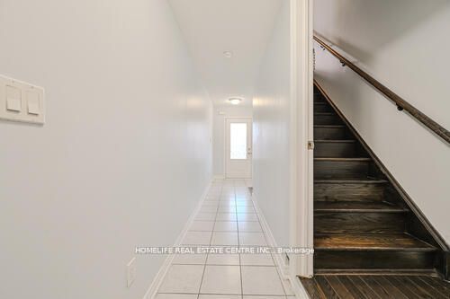 17 Cedarland Road Property Photo 14