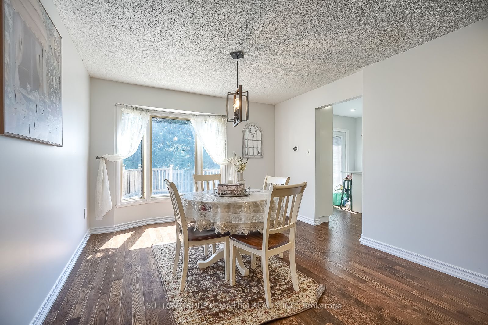 1279 Hedgestone Crescent S Property Photo 19