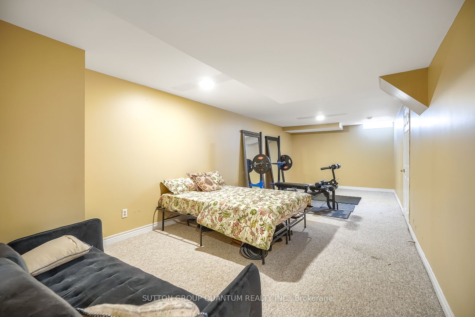 1279 Hedgestone Crescent S Property Photo 40