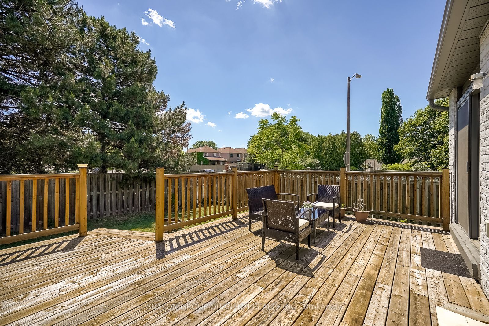 1279 Hedgestone Crescent S Property Photo 44