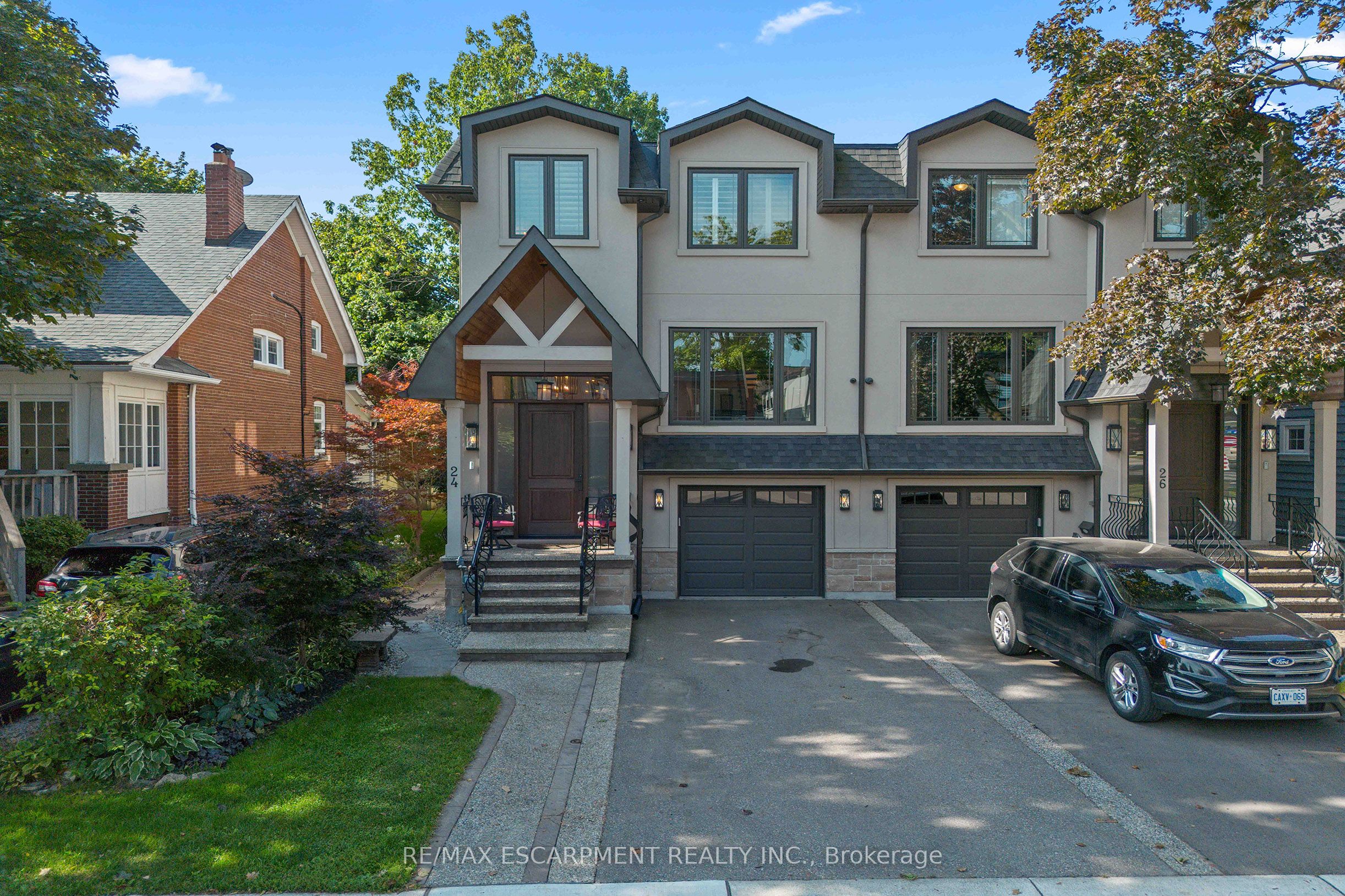 24 Cayuga Avenue Property Photo 1