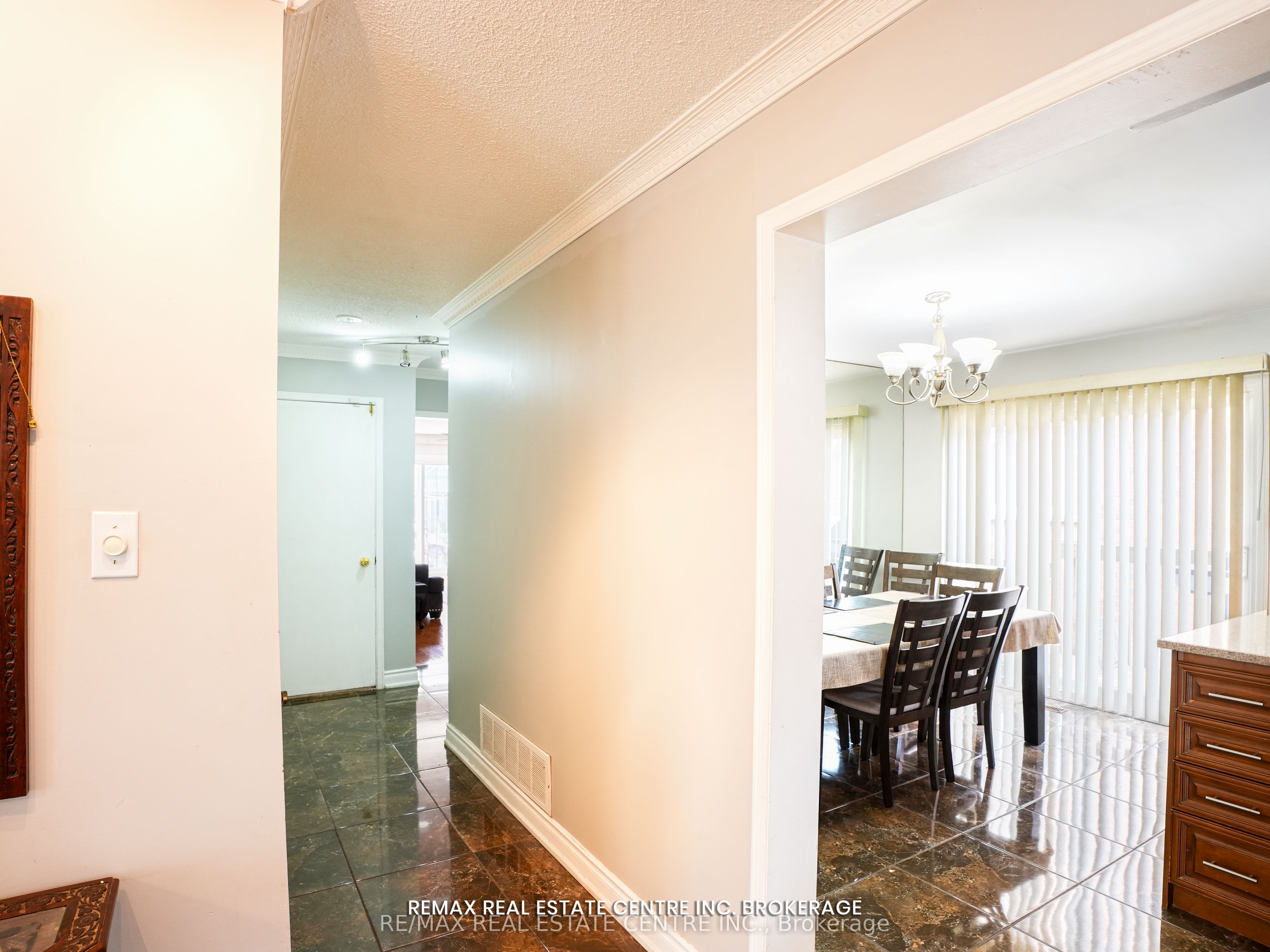 4449 Idlewilde Crescent Property Photo 20