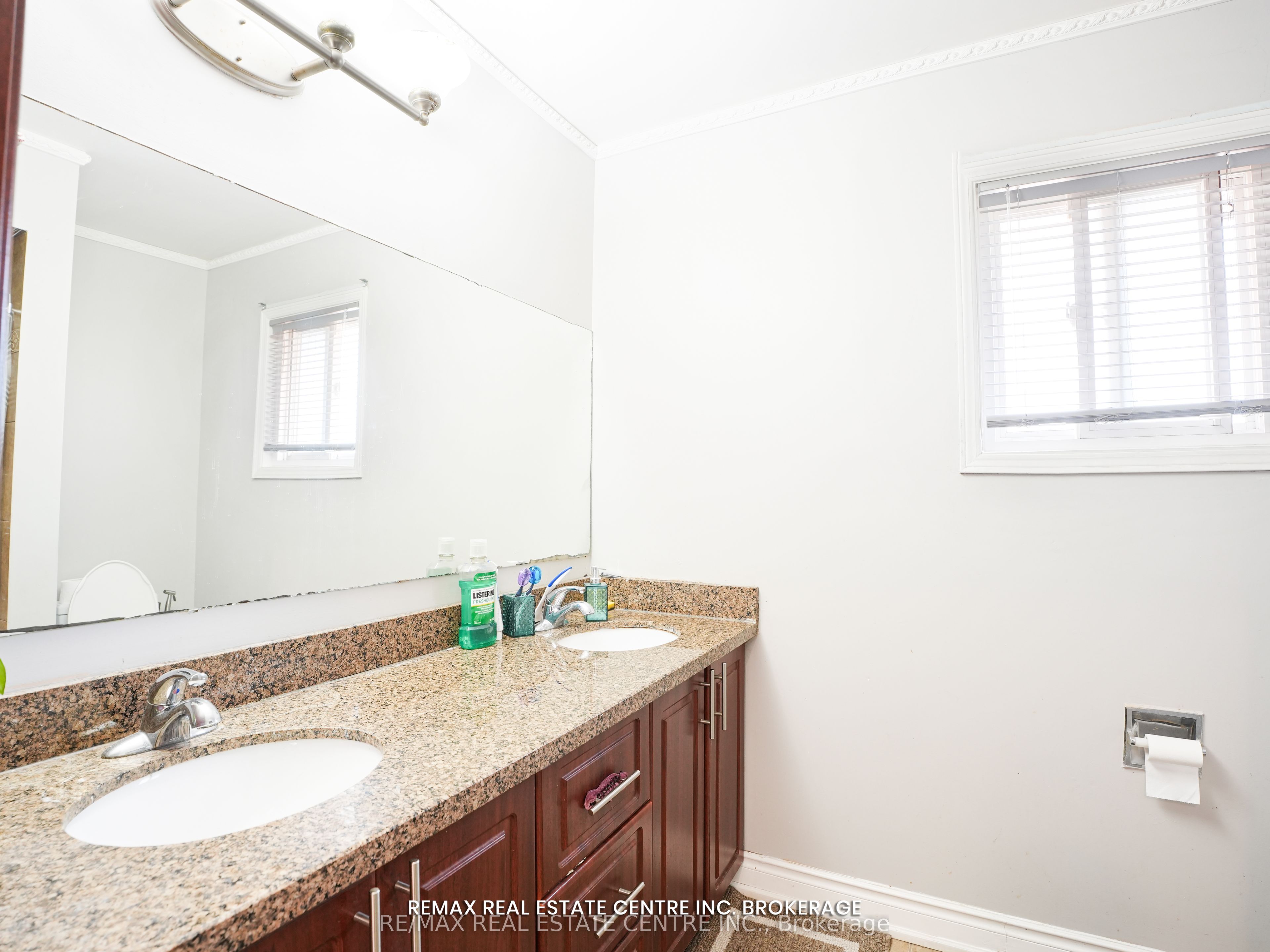 4449 Idlewilde Crescent Property Photo 33
