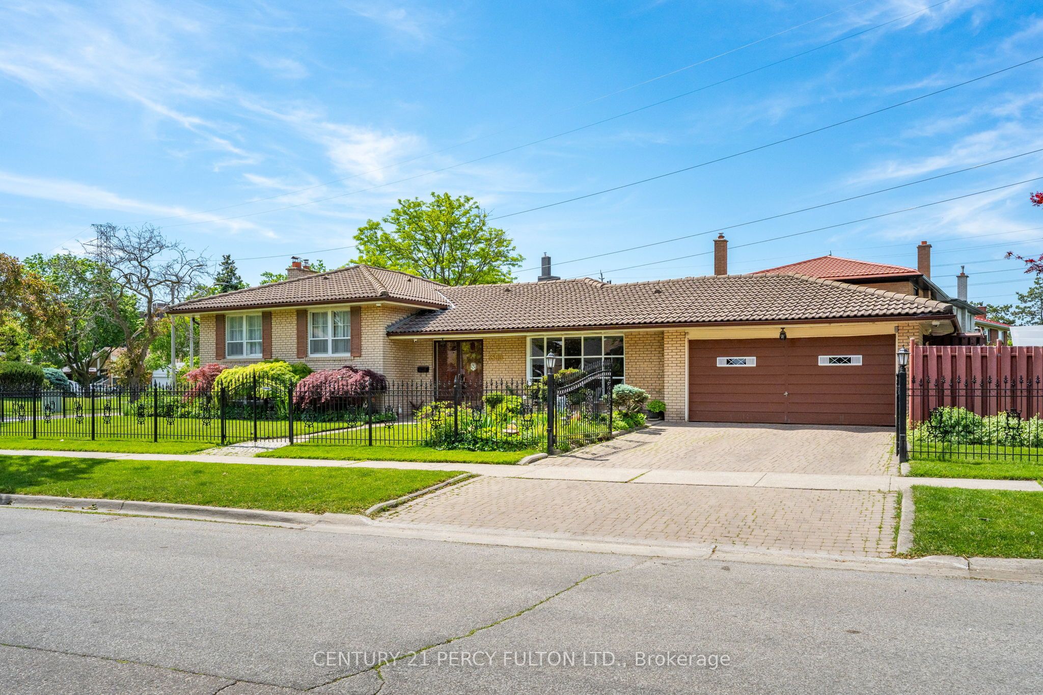 3500 Silverplains Drive Property Photo 1