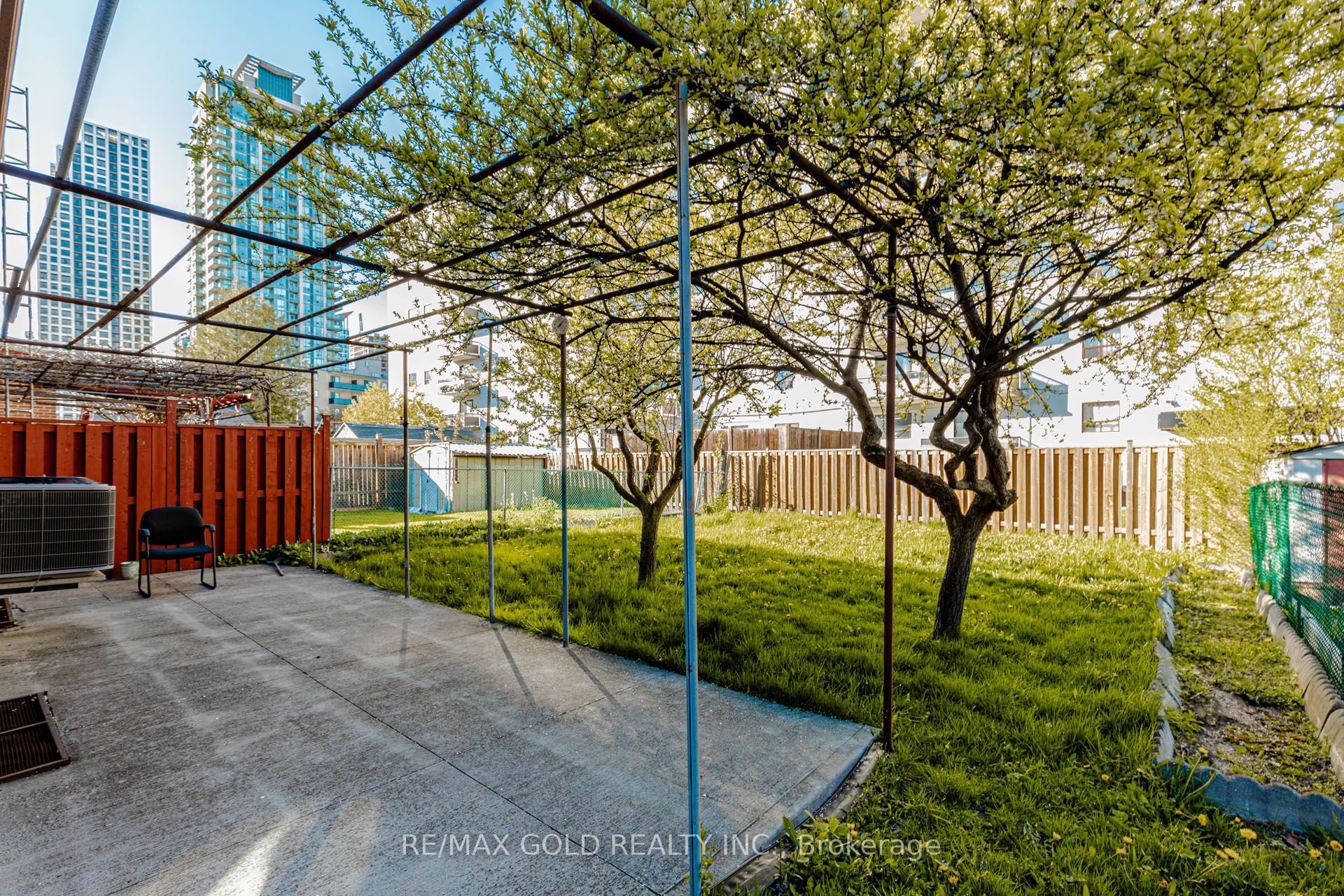 38 Achill Crescent Property Photo 34