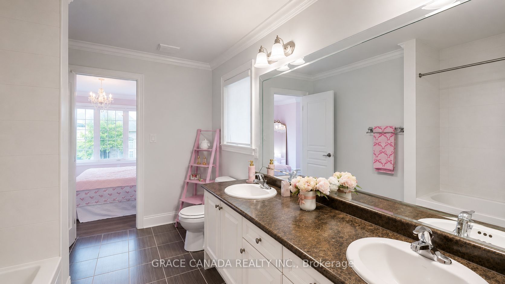 3455 Liptay Avenue Property Photo 13