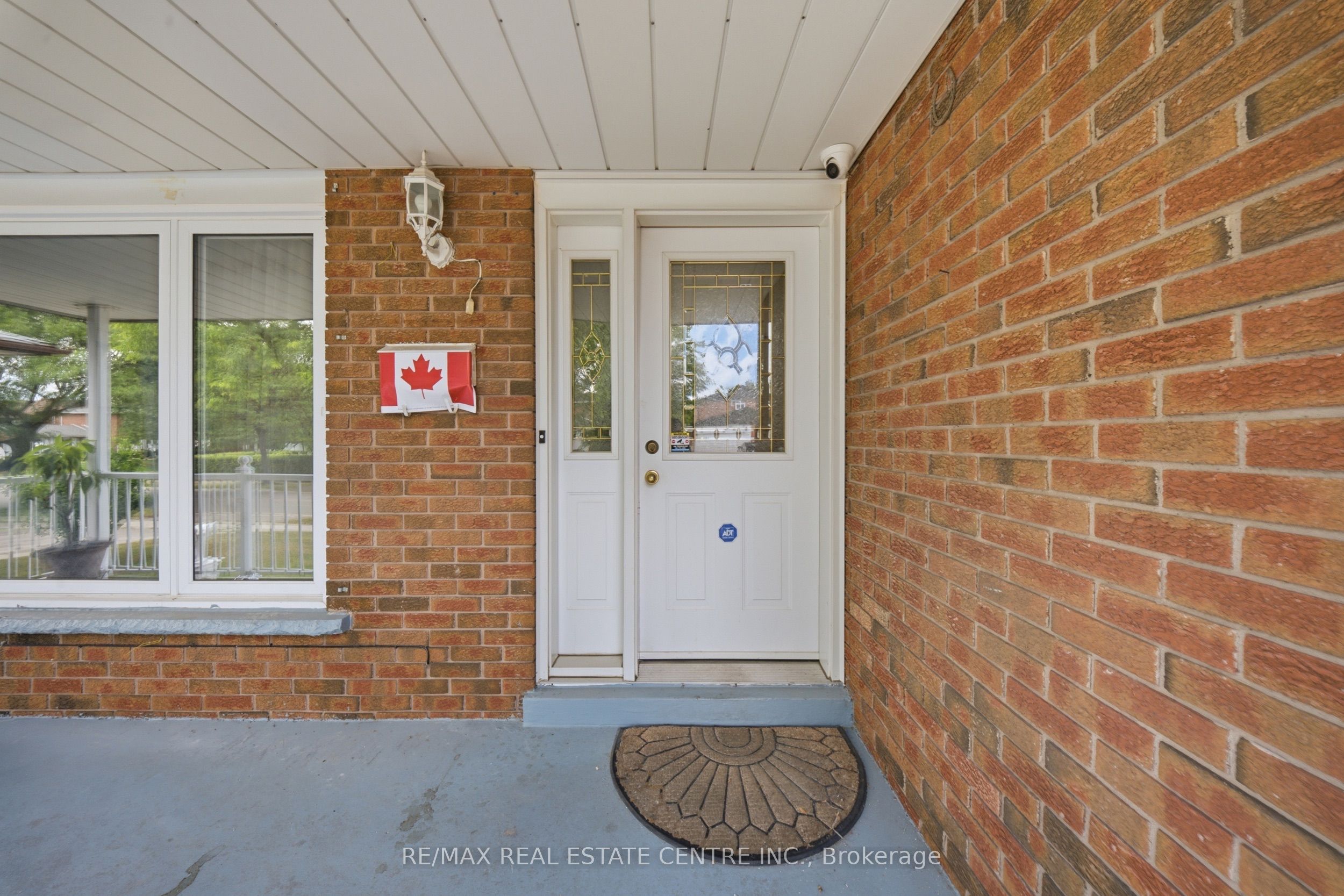 4 Manorcrest Street Property Photo 3