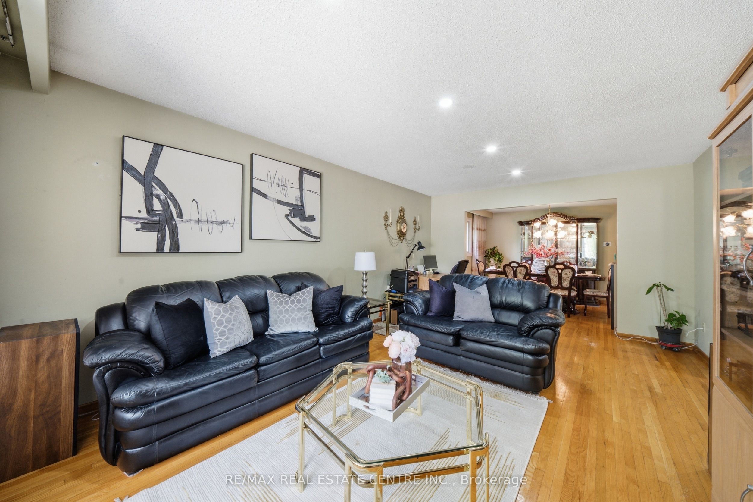 4 Manorcrest Street Property Photo 8