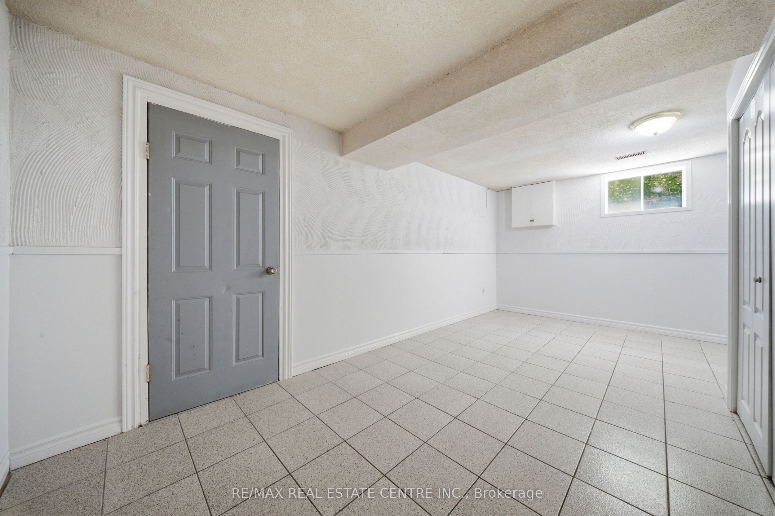 4 Manorcrest Street Property Photo 38