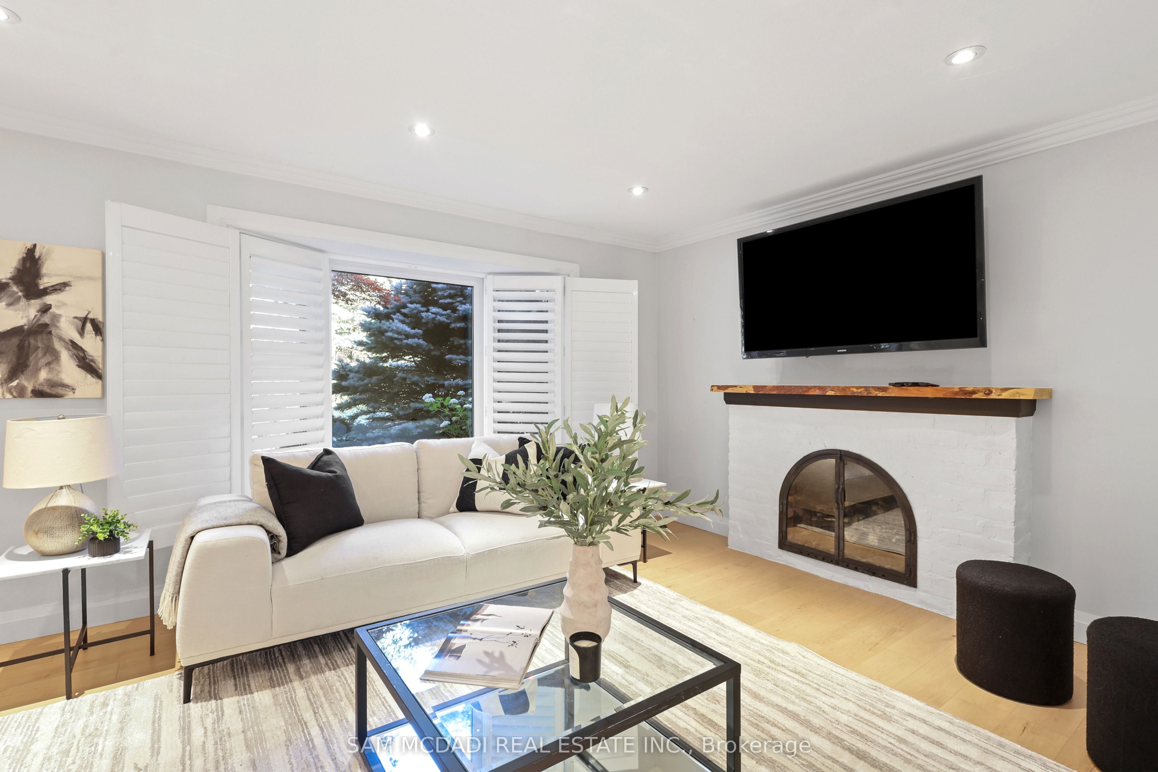 38 Kenninghall Boulevard Property Photo 8