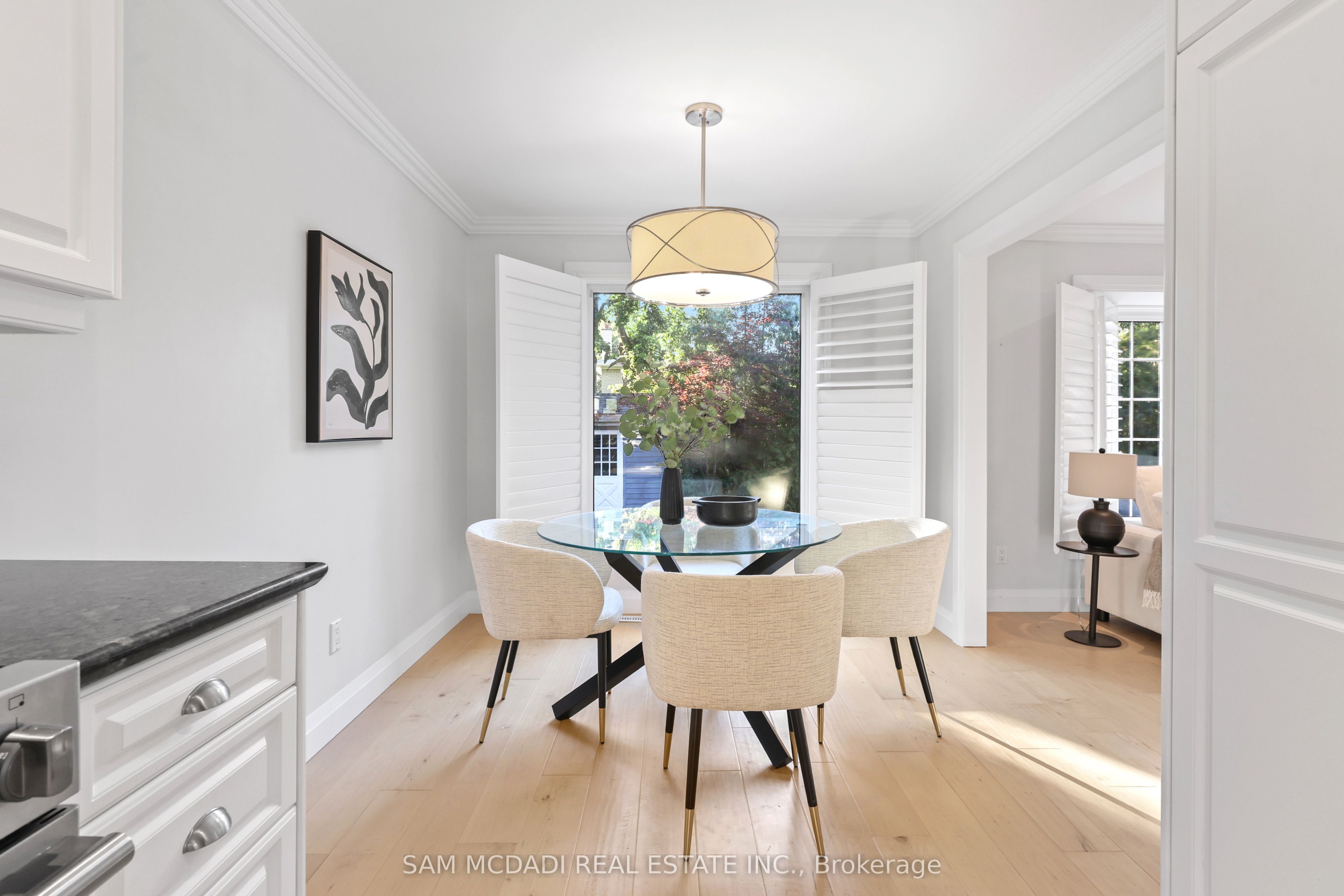 38 Kenninghall Boulevard Property Photo 14