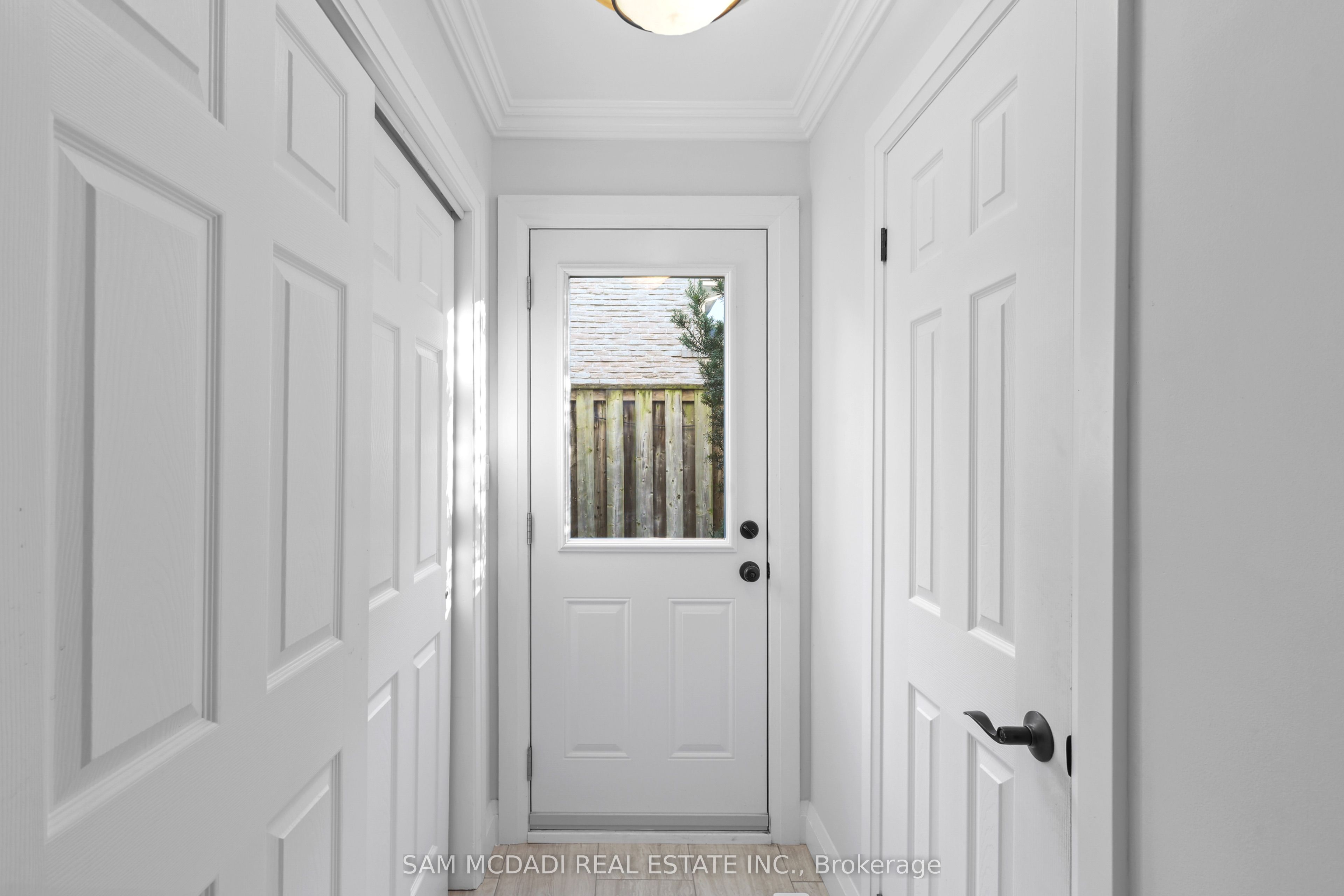 38 Kenninghall Boulevard Property Photo 21