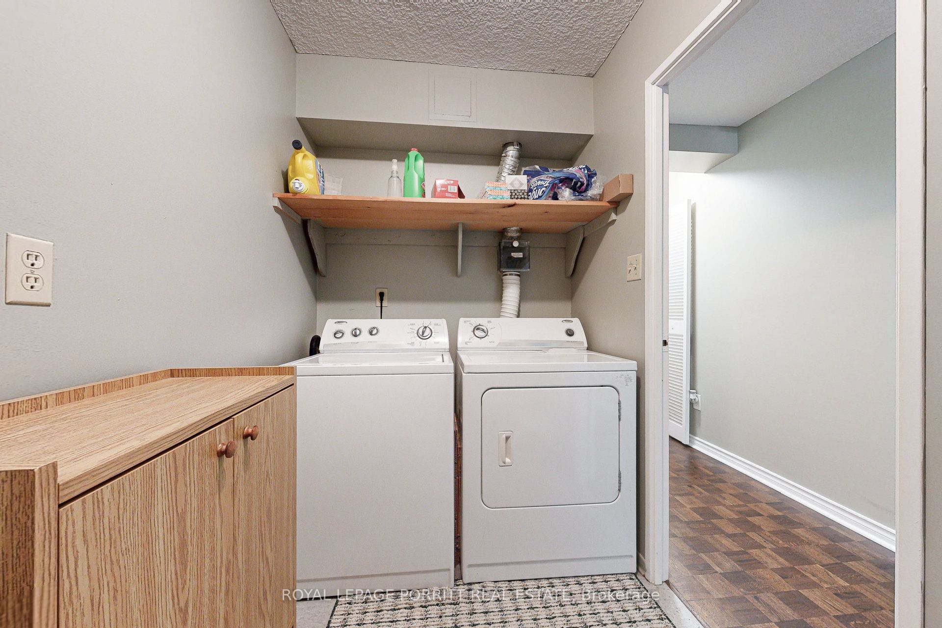 1535 Lakeshore Road E 201 Property Photo 28