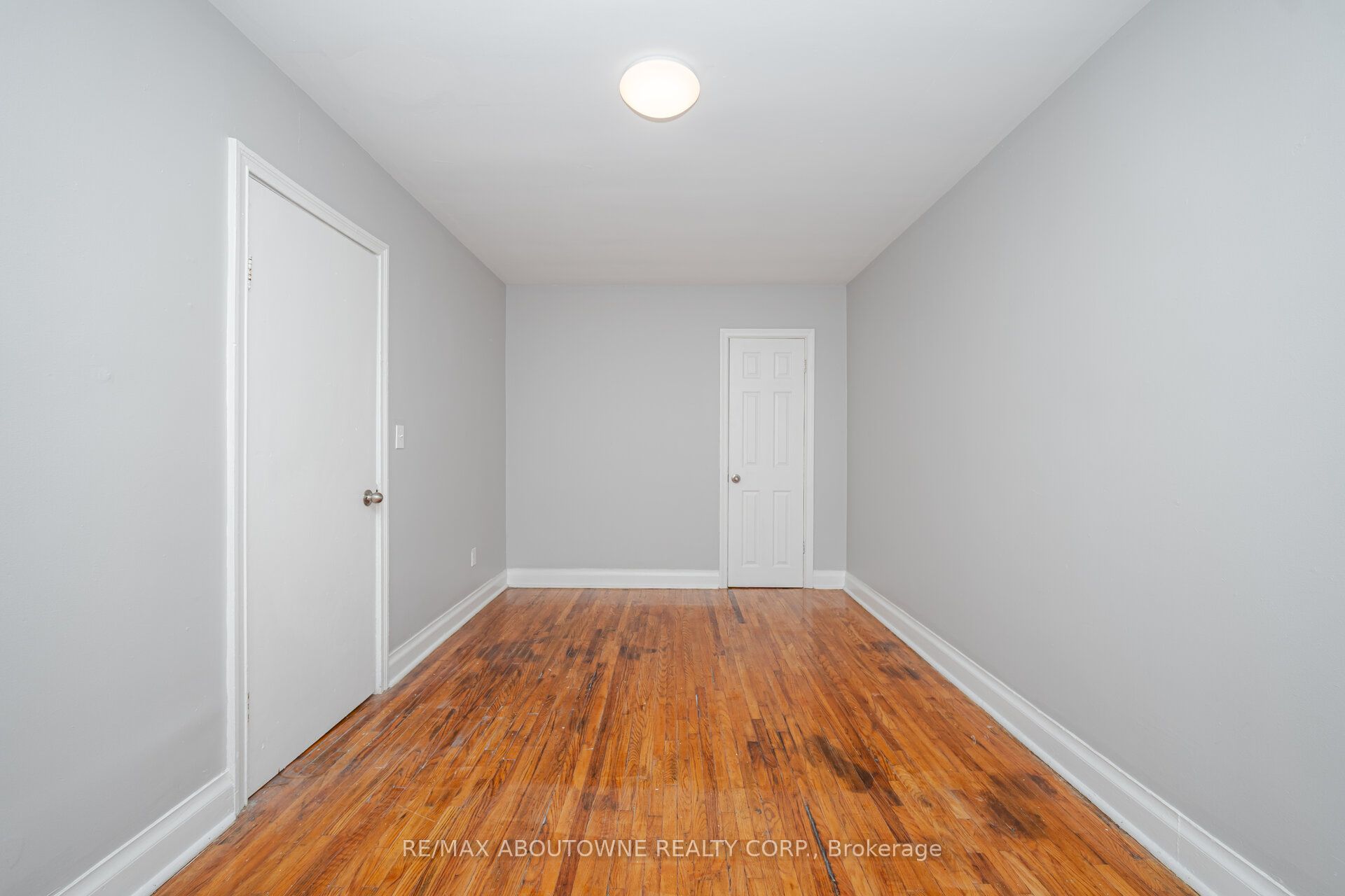 1031 Churchill Avenue E 3 Property Photo 17
