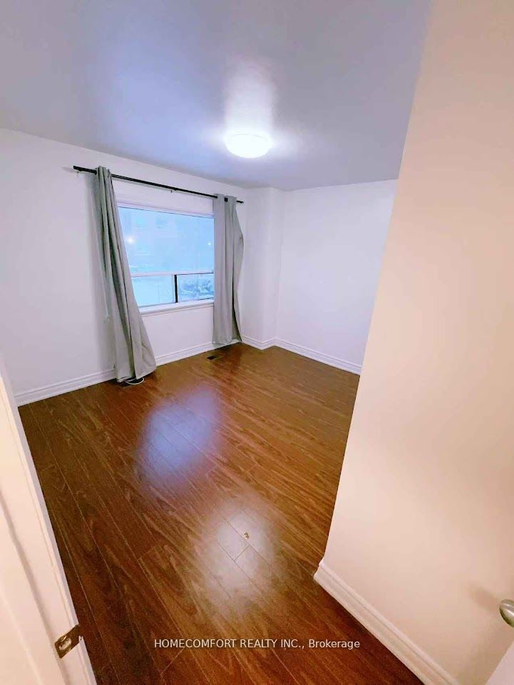 2284 Islington Avenue Unit 2 Property Photo 4