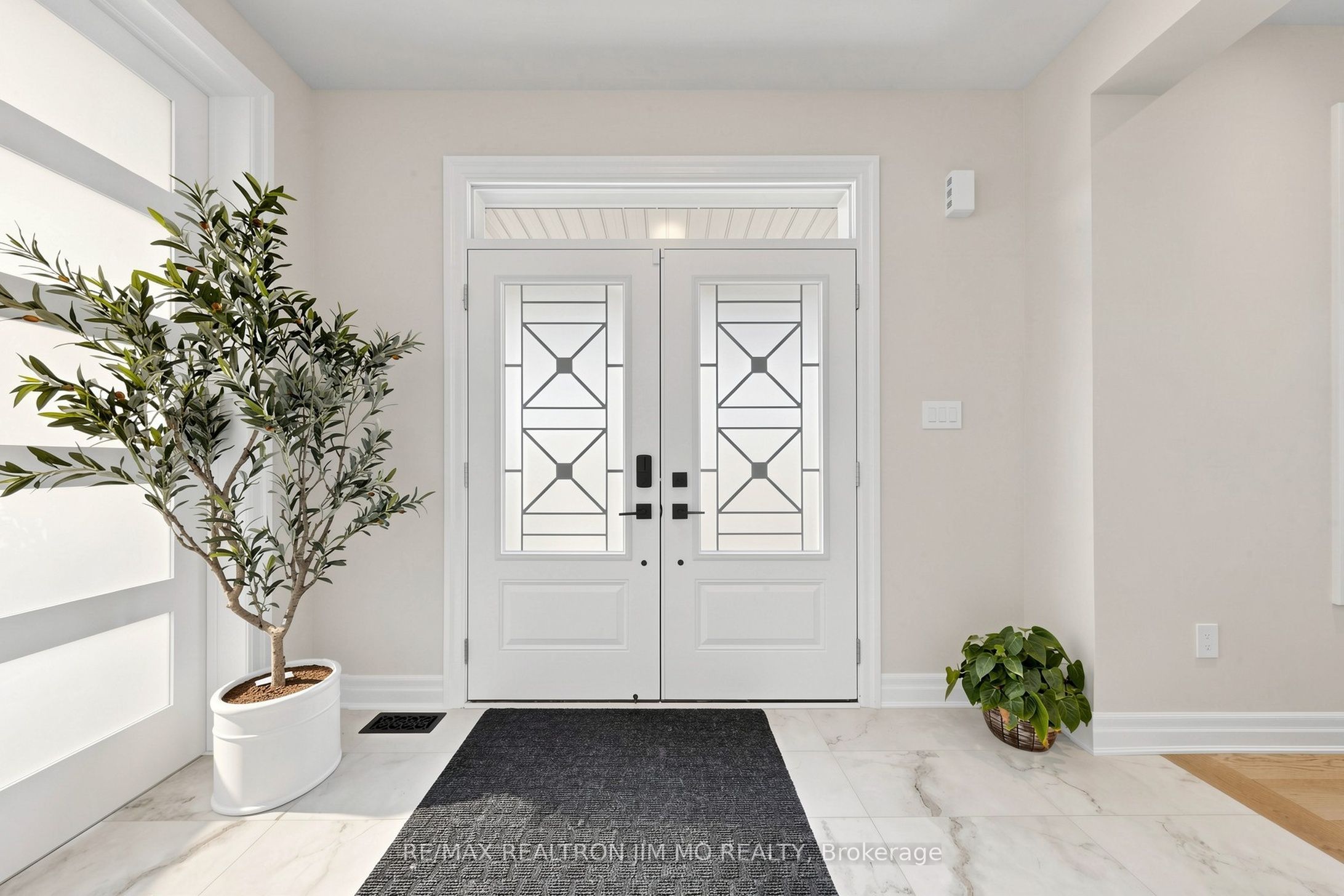 476 Kennedy Circle W Property Photo 17